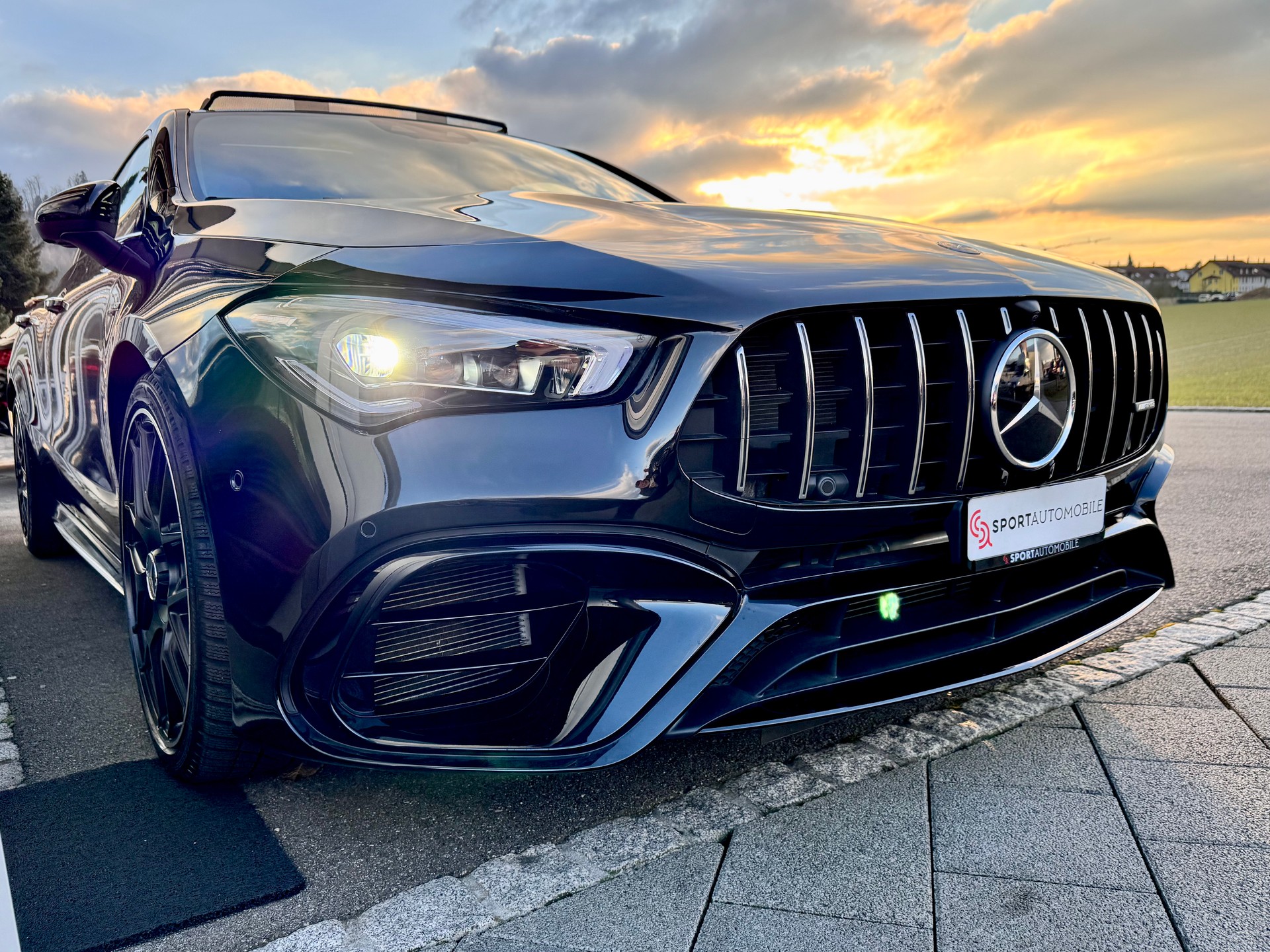 MERCEDES-BENZ CLA Shooting Brake 45 S AMG 4Matic+ 8G-DCT *MSI Plus Garantie - Panorama Dach - 360Kamera - CH Auto*-showroom-element-3