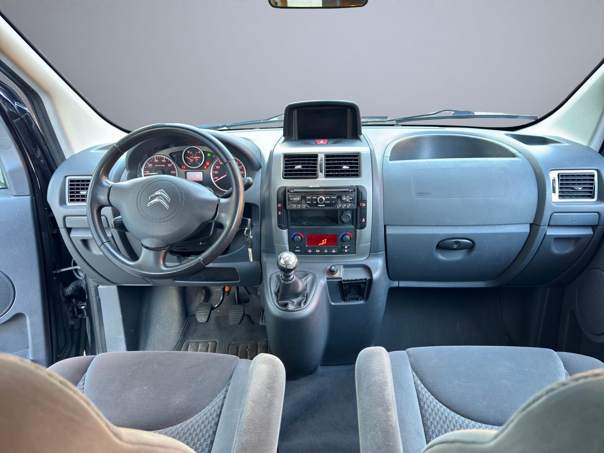 CITROEN Jumpy 2.0 HDi 164 PS L2H1 MultiSpace Exclusive-image-15