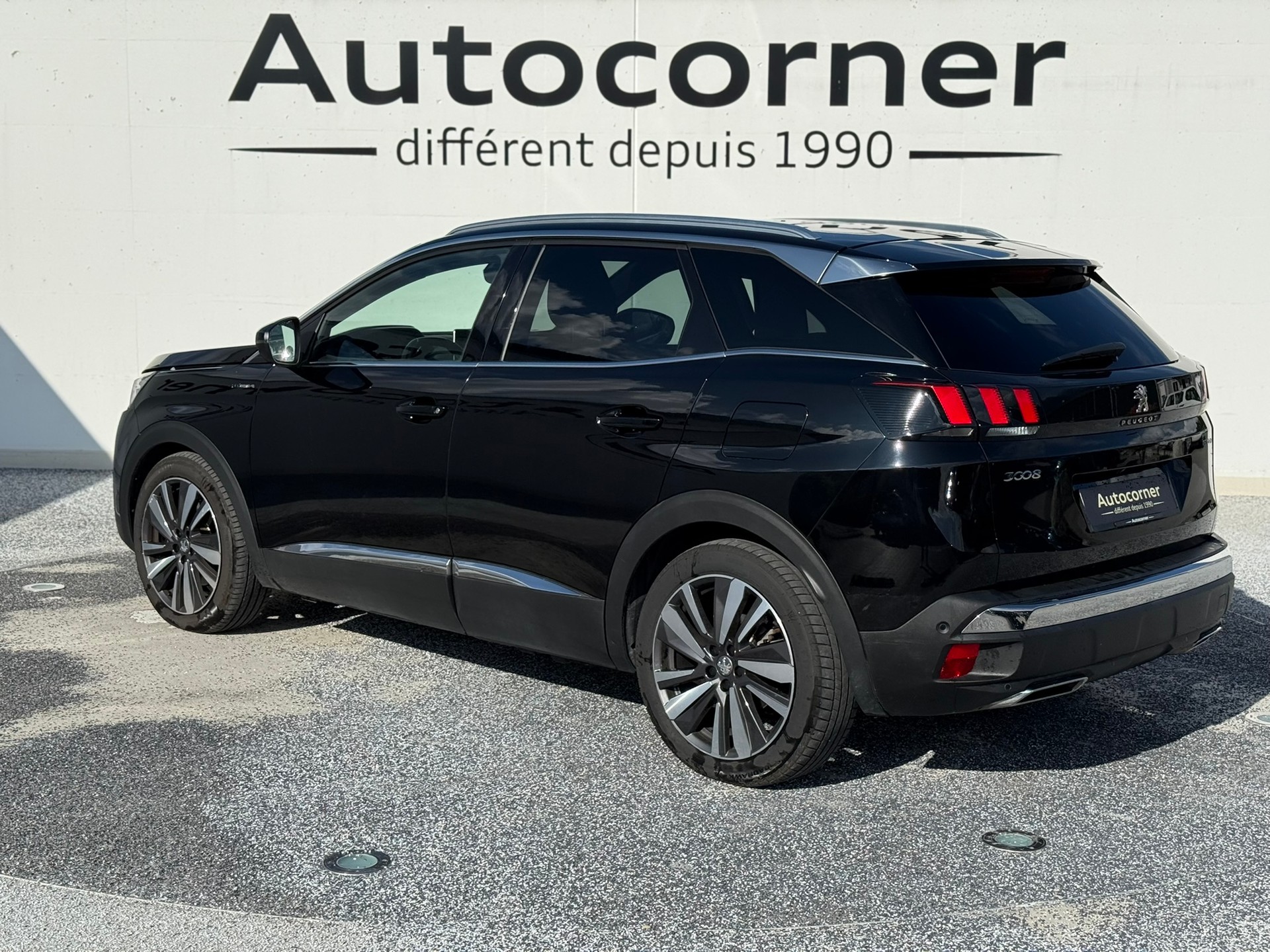 PEUGEOT 3008 300e Hybrid4 GT EAT8-showroom-element-1