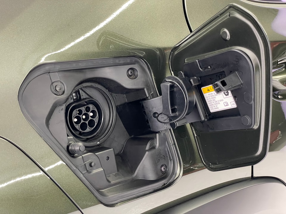 UX 300e Excellence Electric