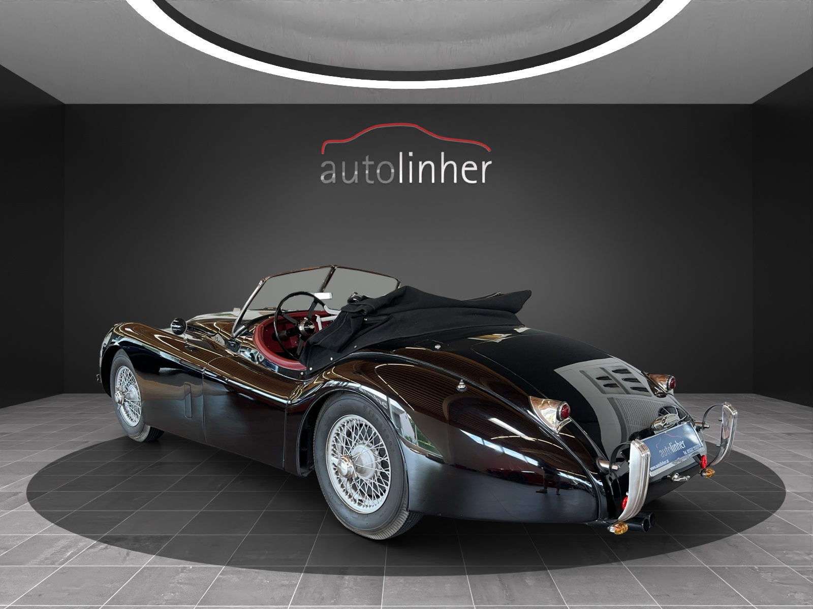 JAGUAR SE OTS-showroom-element-2
