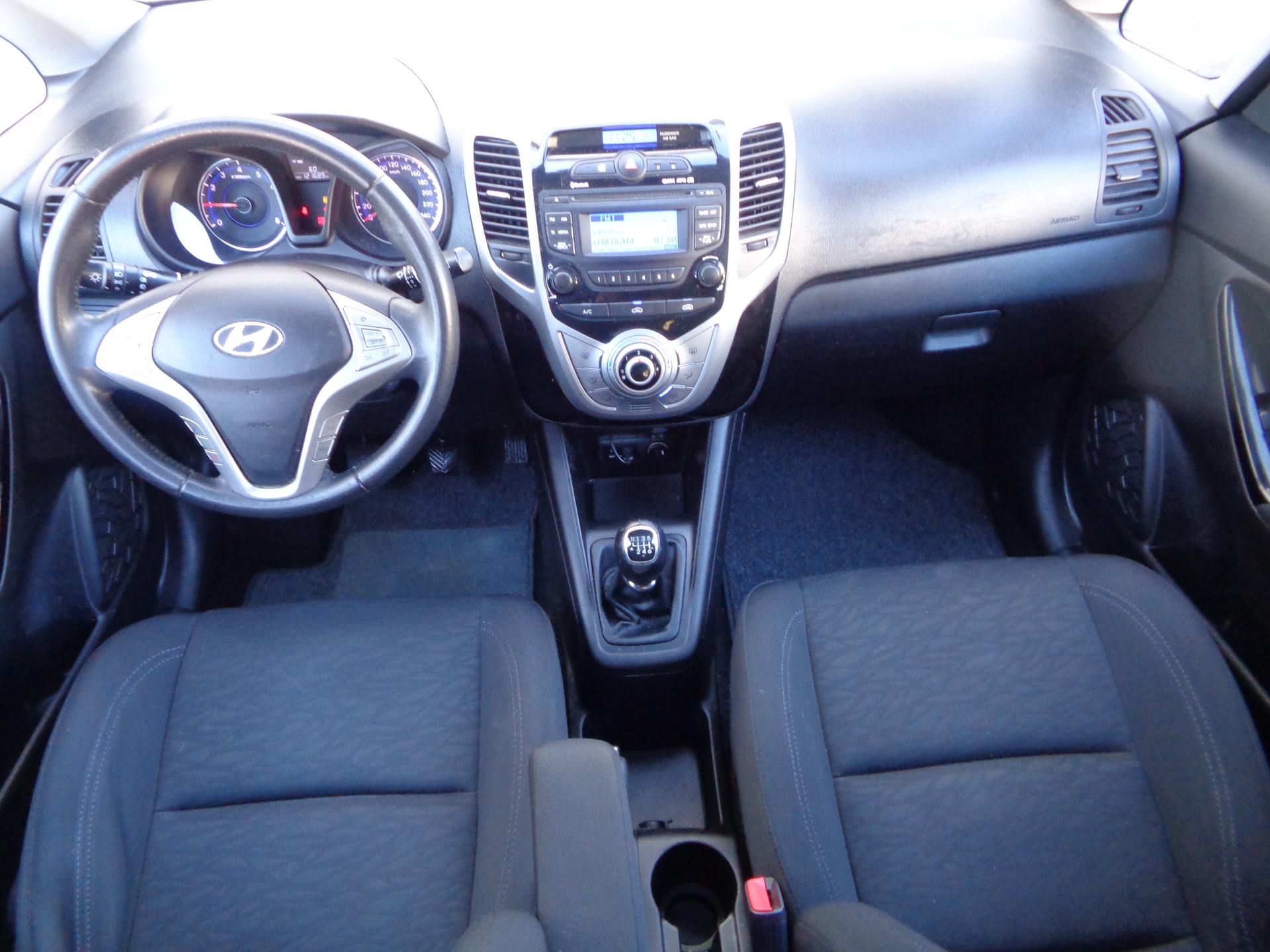 HYUNDAI iX20 1.6 Style-image-11