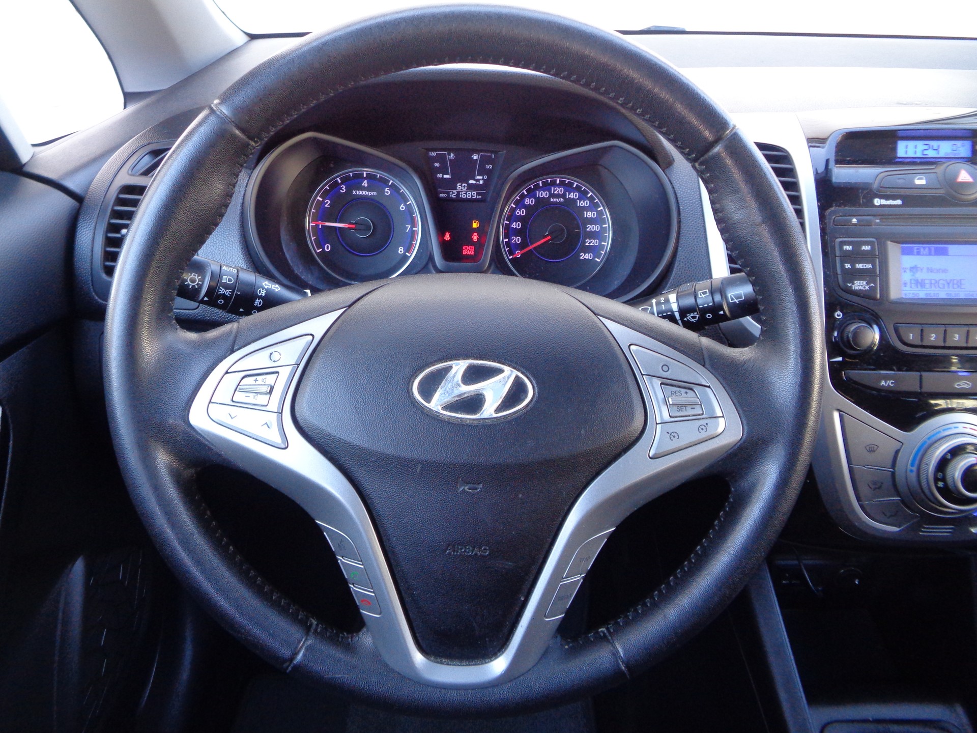 HYUNDAI iX20 1.6 Style-image-7