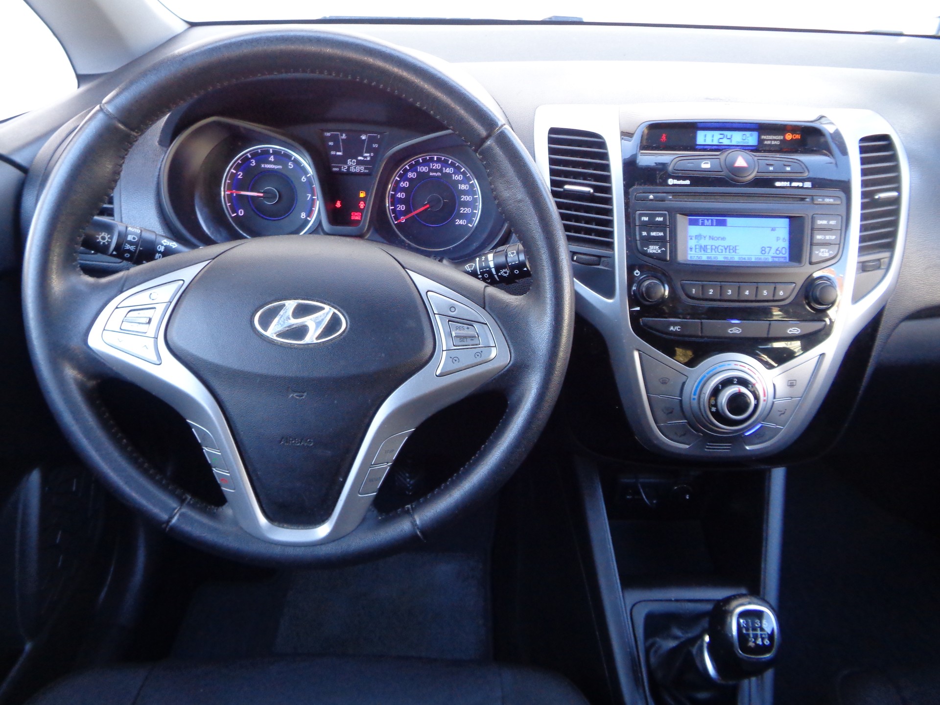 HYUNDAI iX20 1.6 Style-image-3