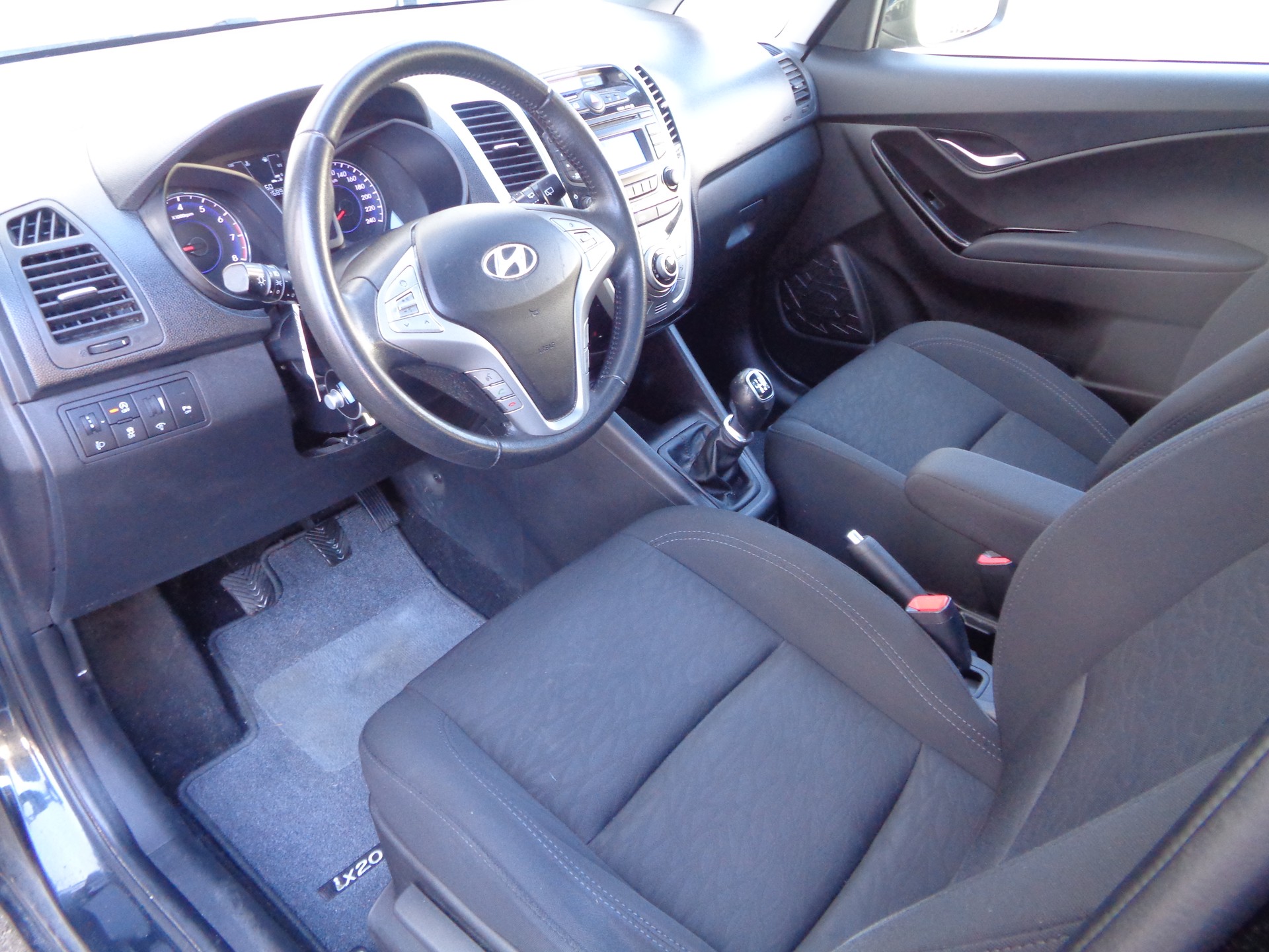 HYUNDAI iX20 1.6 Style-image-1