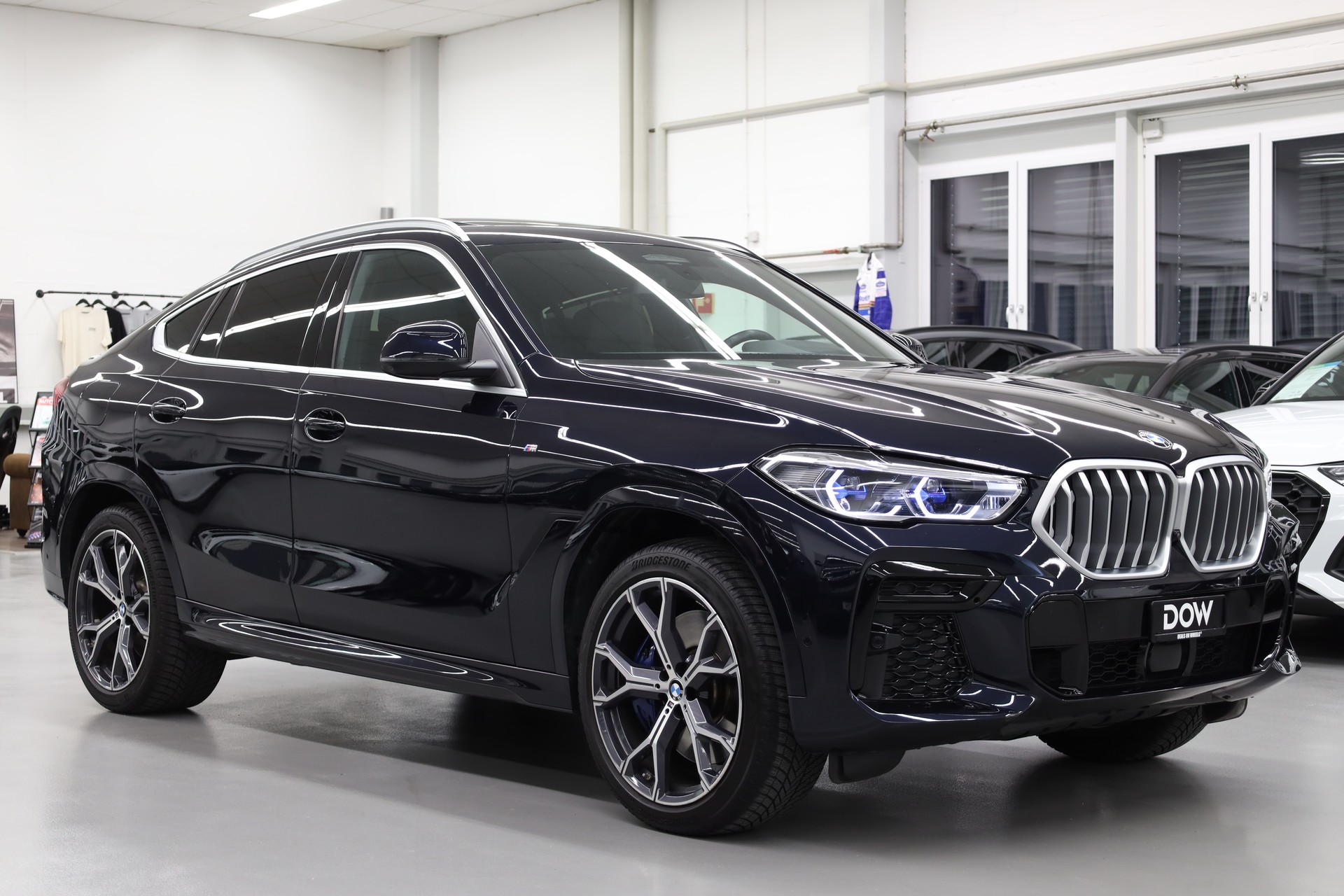 BMW X6 40d xDrive-showroom-element-1