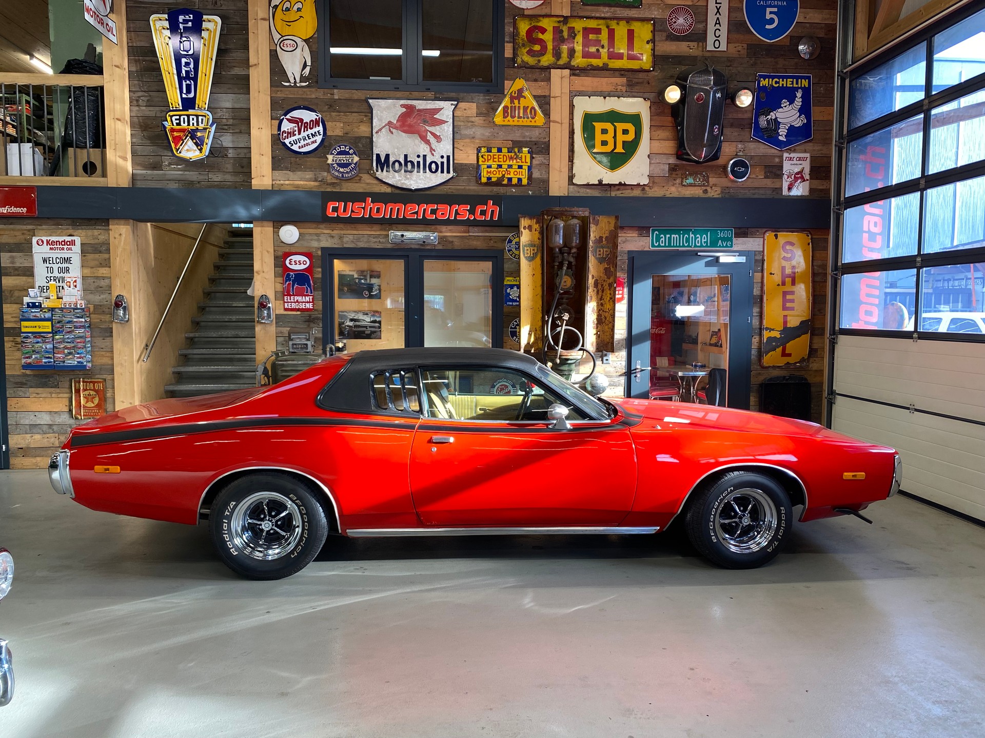 DODGE Charger SE