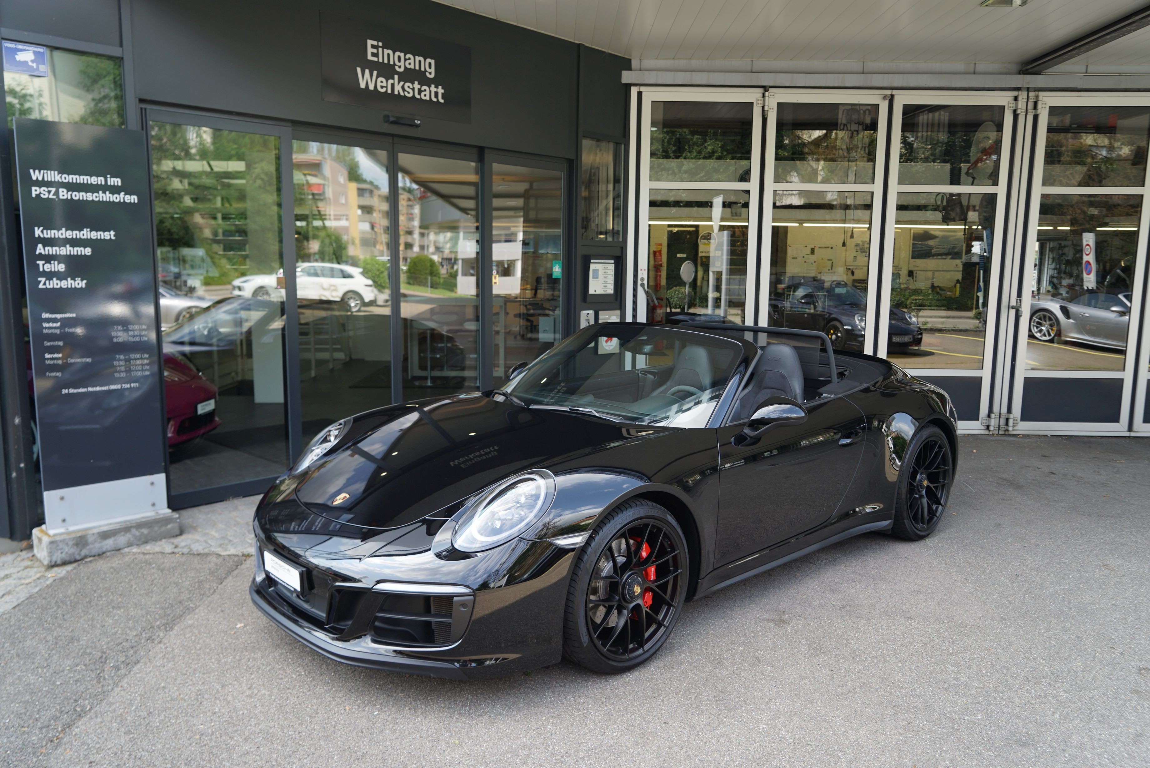 PORSCHE 911 Cabrio Carrera (Cabriolet)