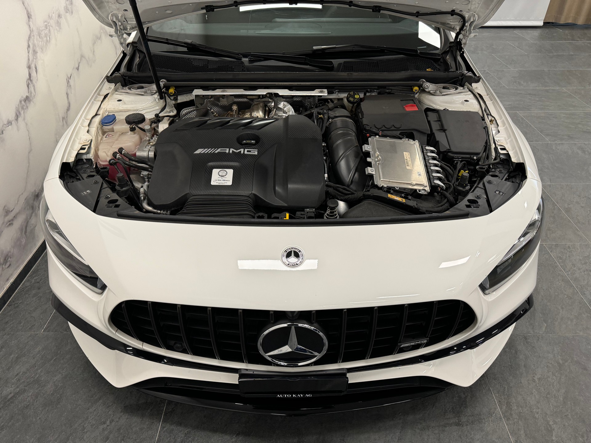 MERCEDES-BENZ A 45 S AMG 4Matic+ Speedshift-image-10
