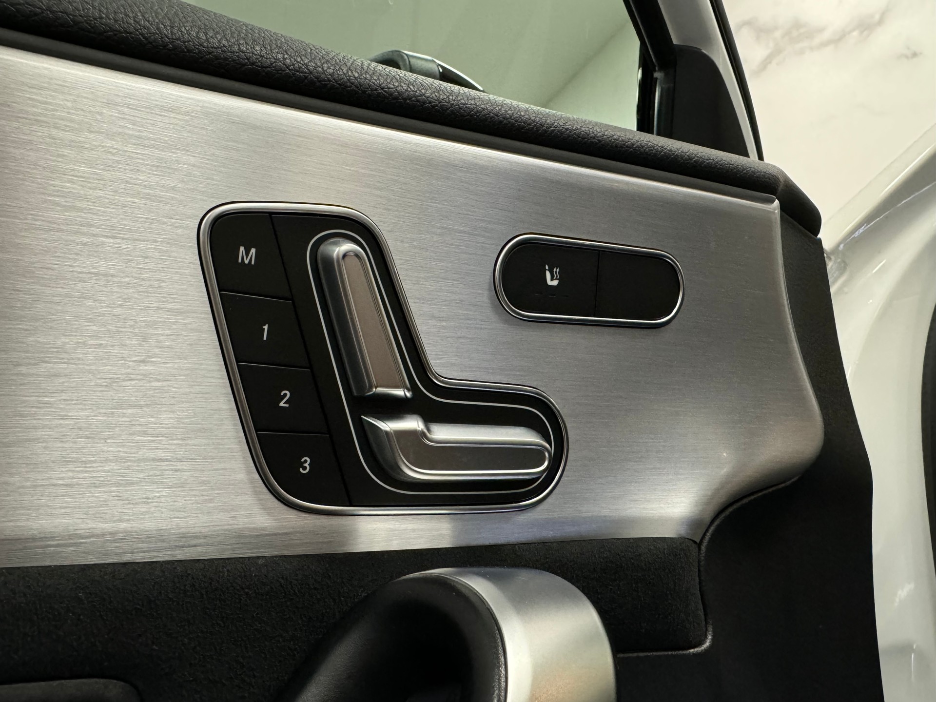 MERCEDES-BENZ A 45 S AMG 4Matic+ Speedshift-image-8
