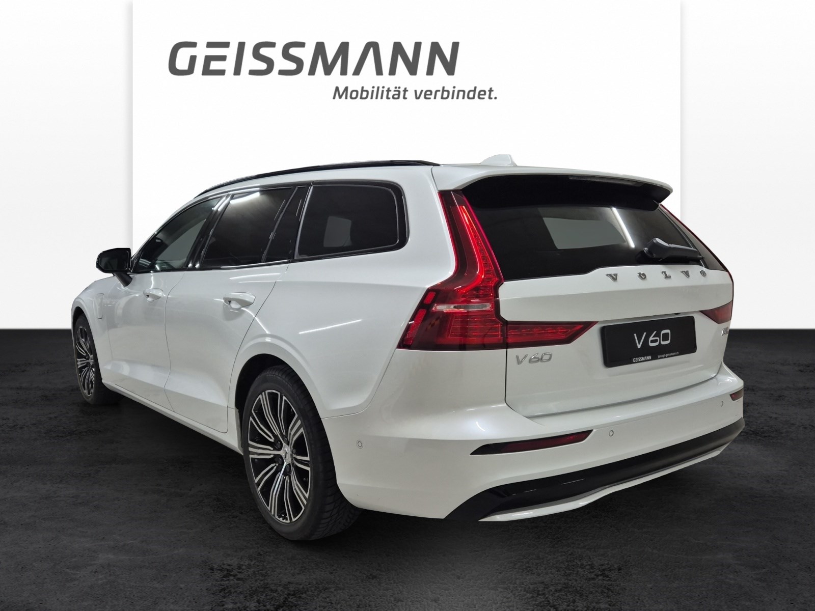 VOLVO V60 T6 Hybr. 2.0 T6 TE Plus Dark for Business eAWD-image-5