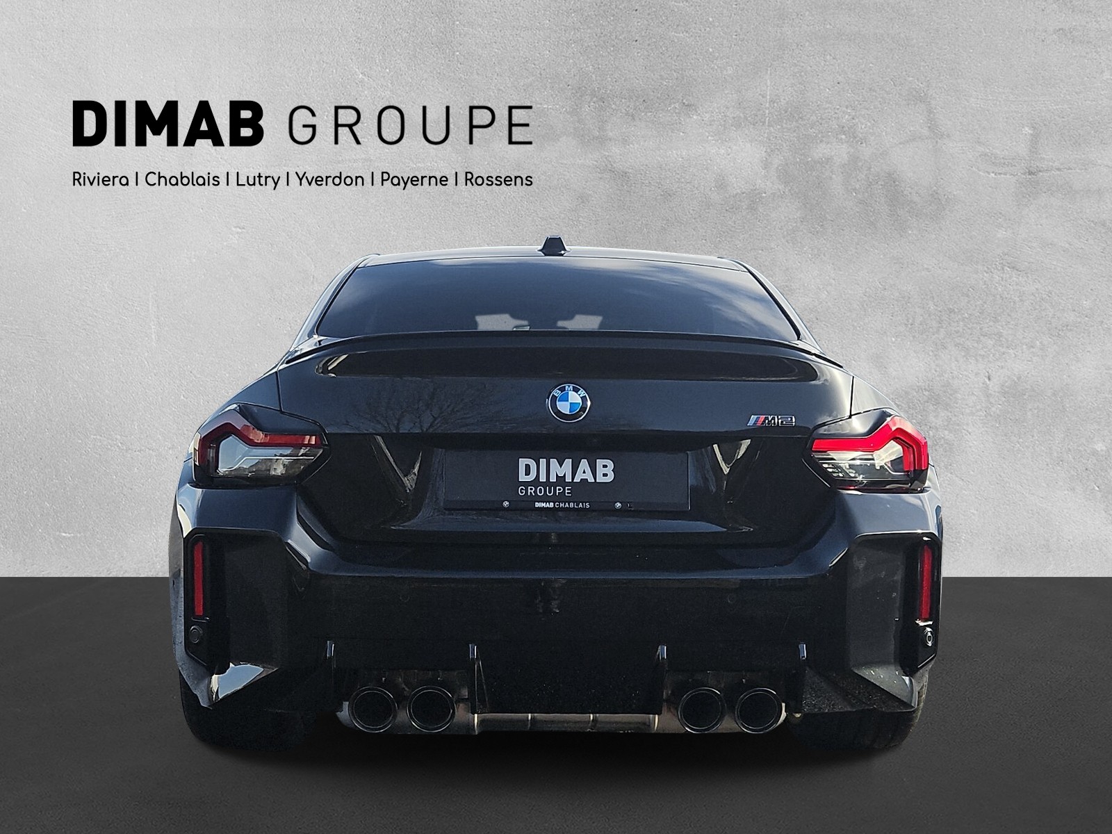 BMW M2 Steptronic-showroom-element-3