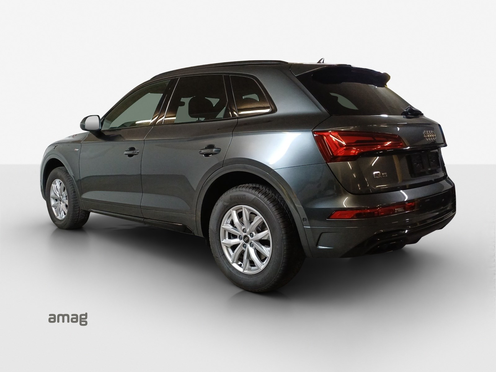 AUDI Q5 45 TFSI S-line quattro S-tronic-showroom-element-2