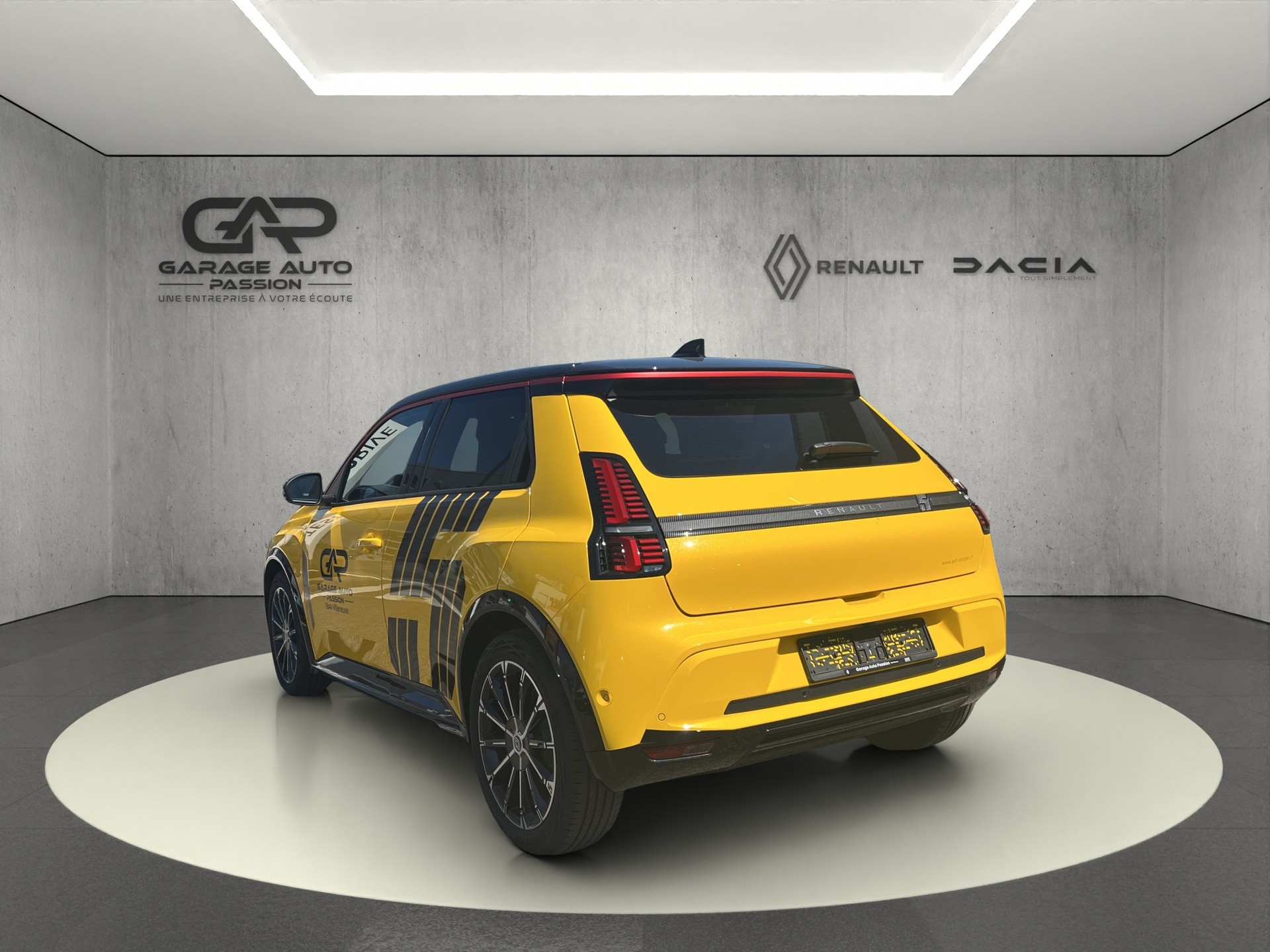 RENAULT R5 E-Tech Comfort Range 52 kWh Iconic Five-showroom-element-3