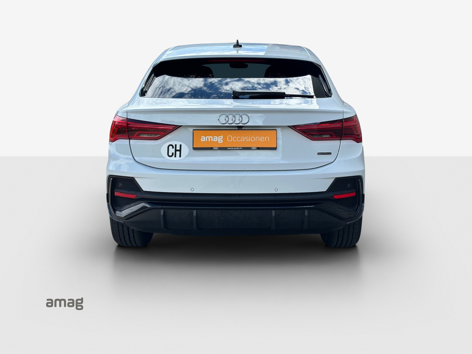 AUDI Q3 Sportback 40 TFSI S line quattro-showroom-element-3