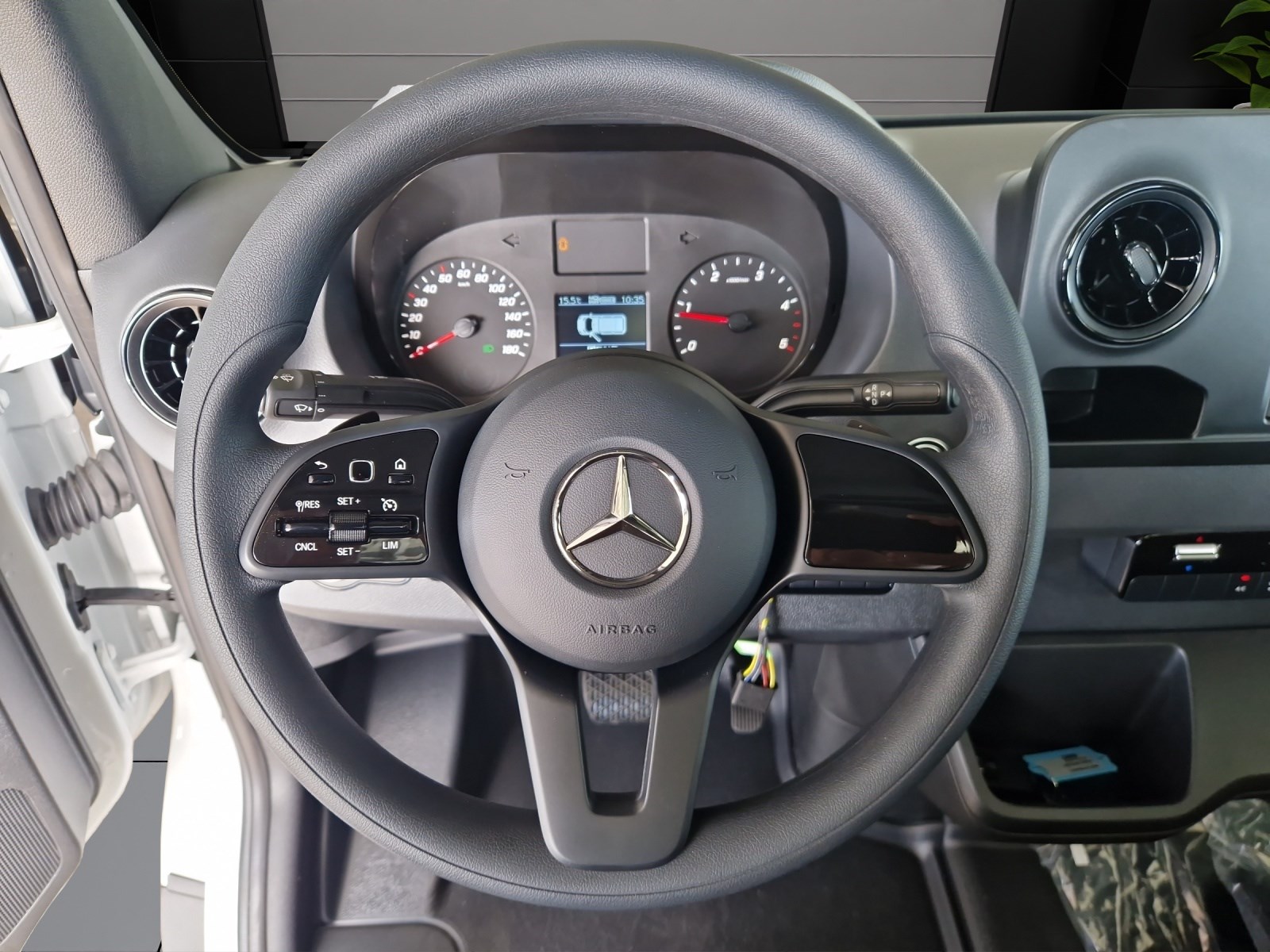 Image MERCEDES-BENZ SPRINTER Sprinter 319 CDI Standard 9G-TRONIC