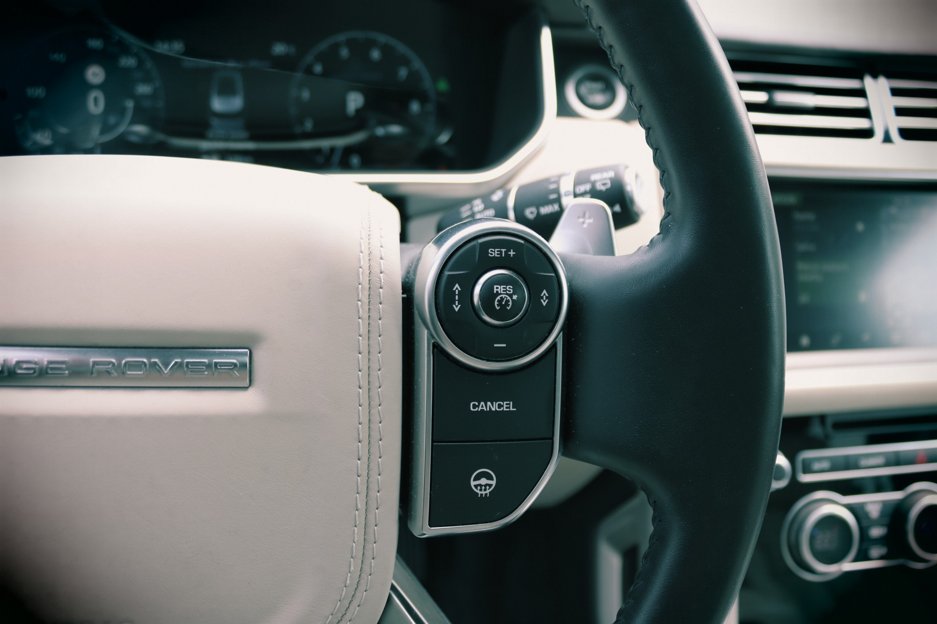 LAND ROVER Range Rover LWB 5.0 V8 SC Autobiography Automatic-image-17