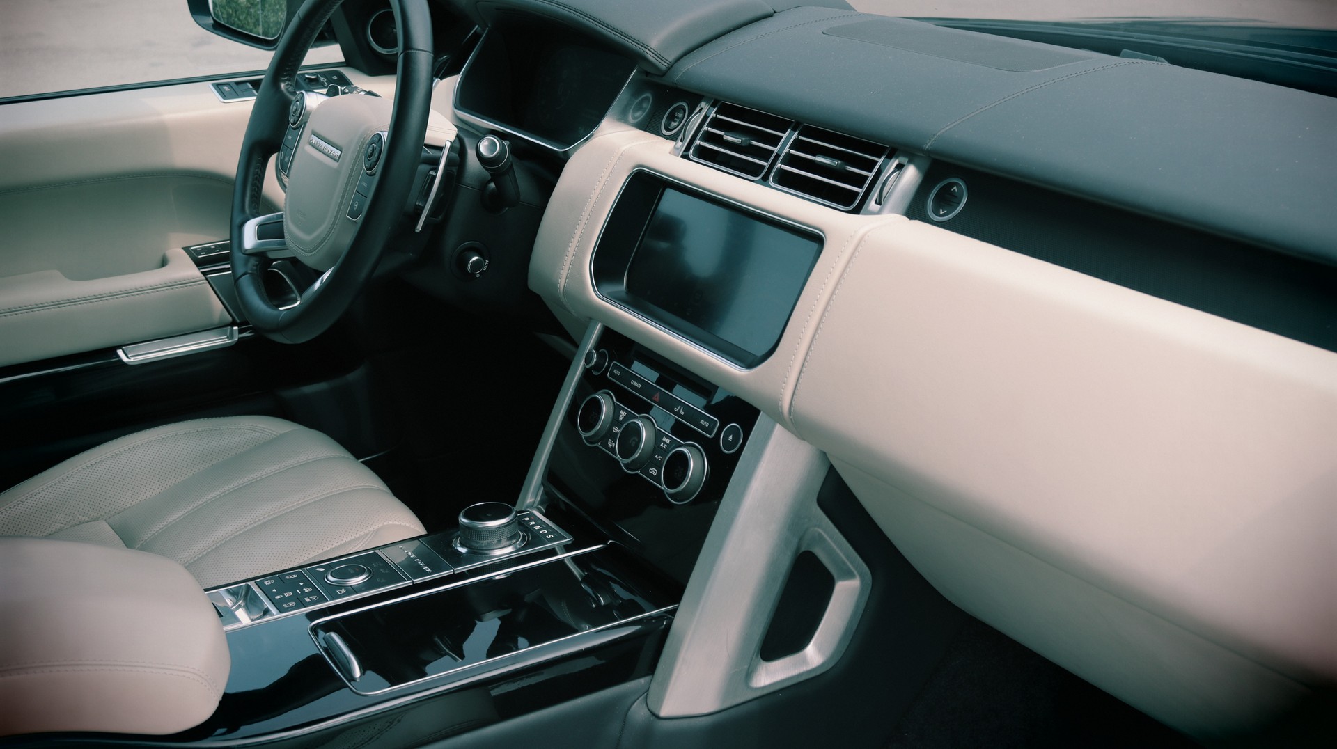 LAND ROVER Range Rover LWB 5.0 V8 SC Autobiography Automatic-image-22