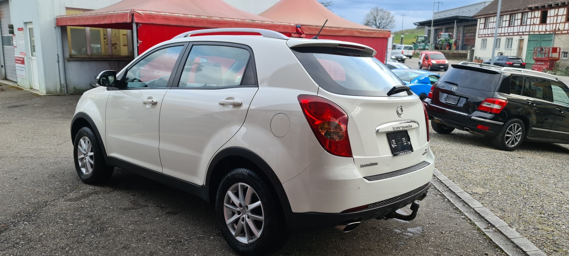 KGM-SsangYong Korando 2.0i Sapphire 4WD-image-4