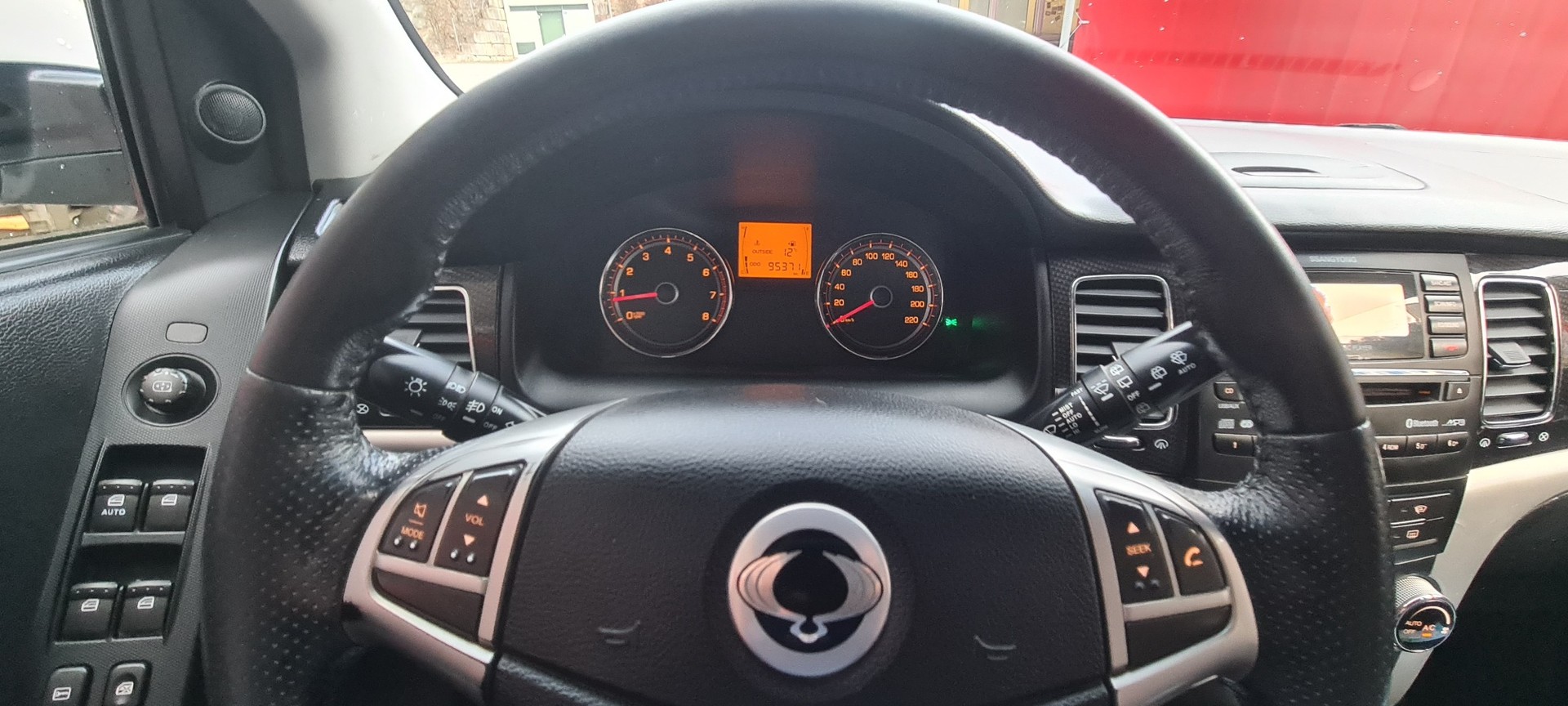 KGM-SsangYong Korando 2.0i Sapphire 4WD-image-20