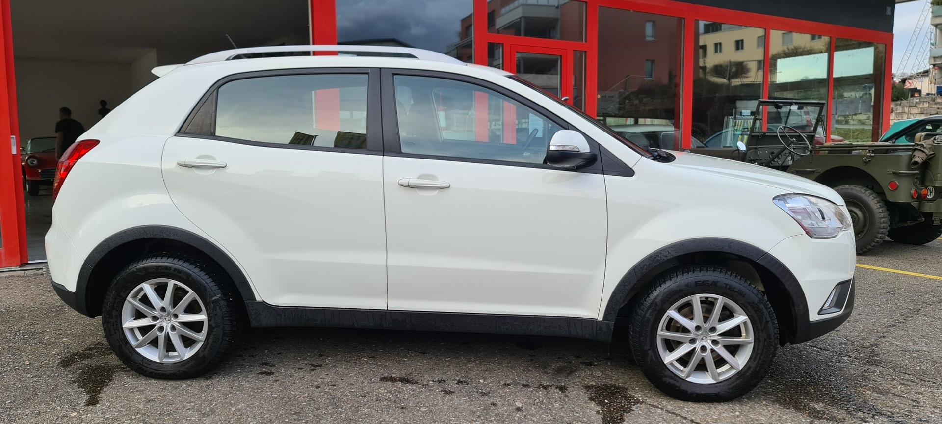 KGM-SsangYong Korando 2.0i Sapphire 4WD-image-6