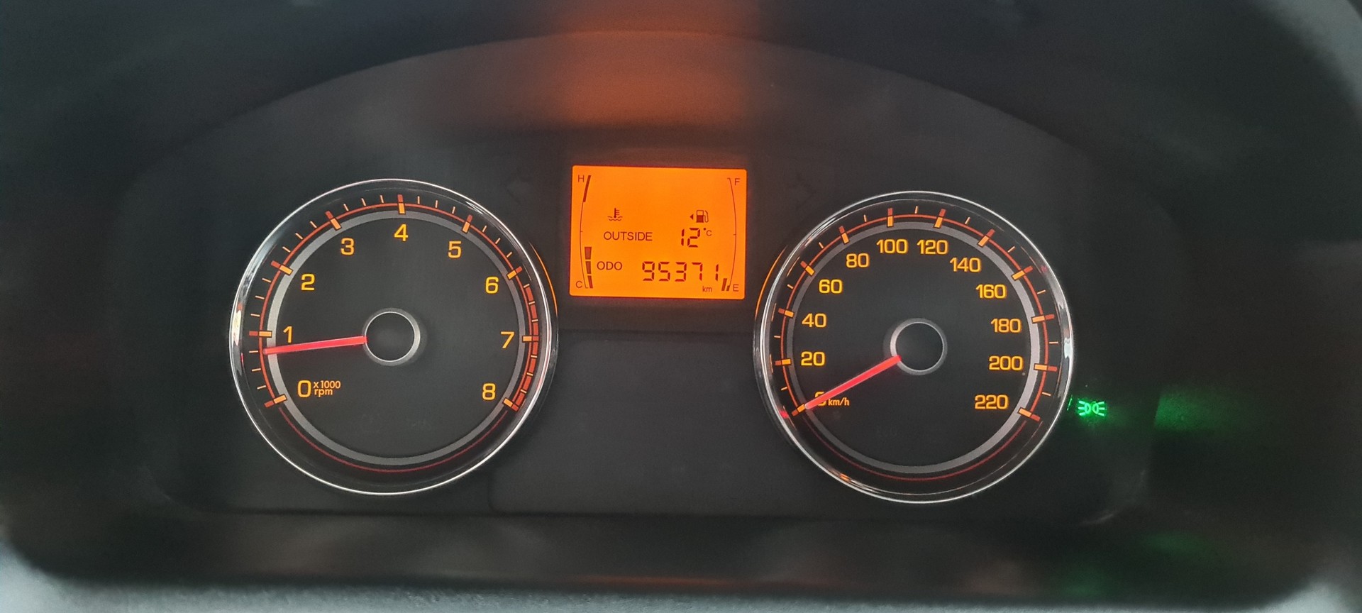 KGM-SsangYong Korando 2.0i Sapphire 4WD-image-21