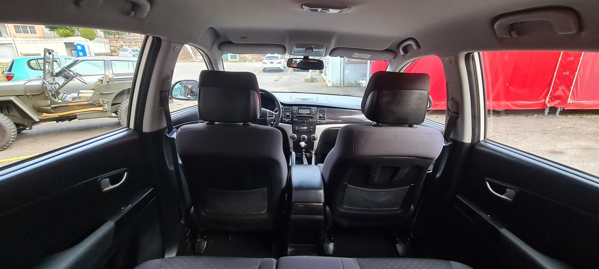 KGM-SsangYong Korando 2.0i Sapphire 4WD-image-13