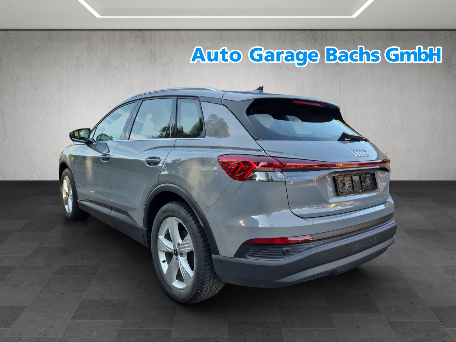 AUDI Q4 e-tron 35-showroom-element-3