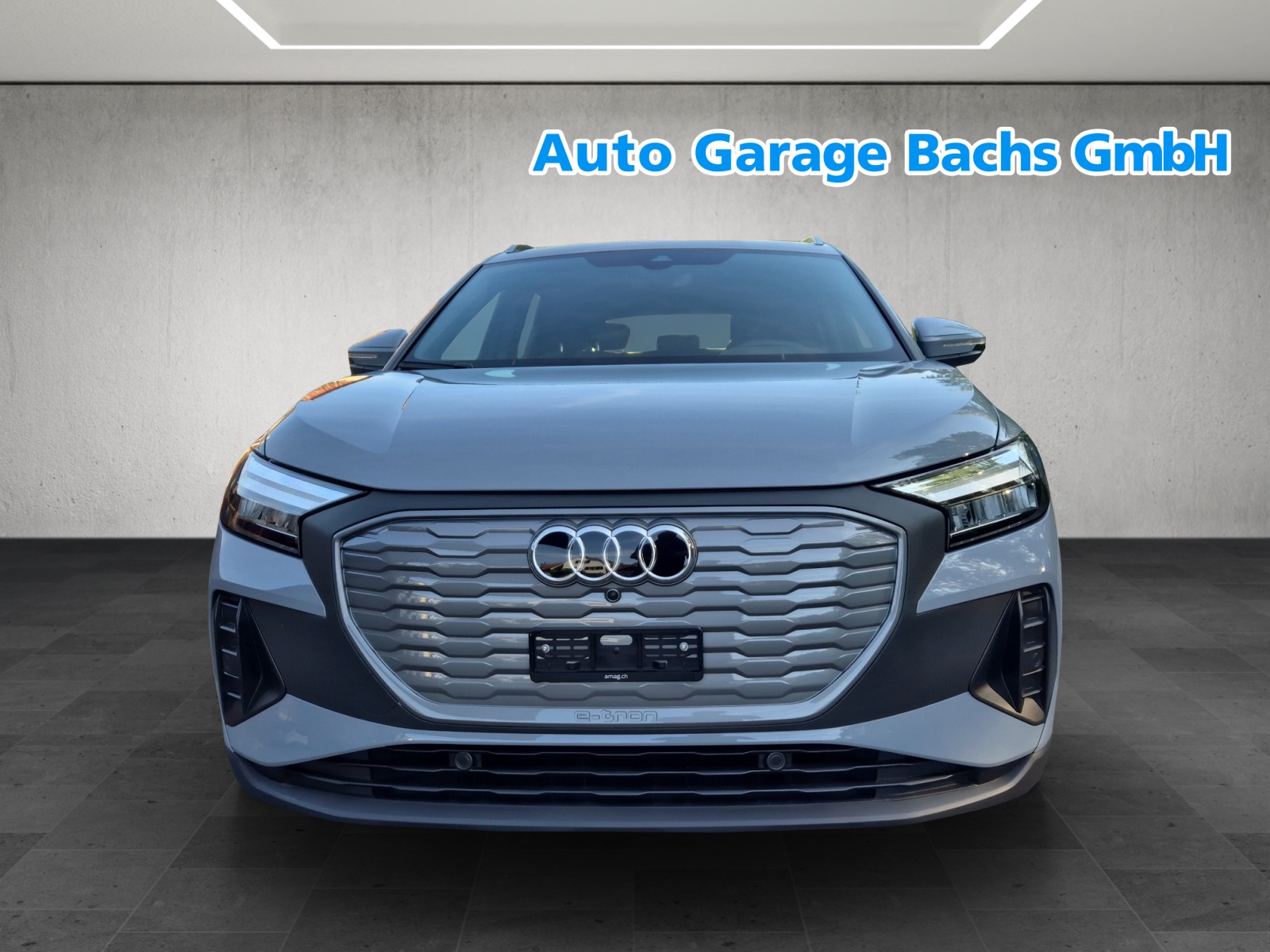 AUDI Q4 e-tron 35-showroom-element-1