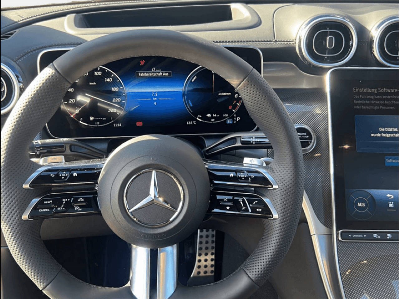 MERCEDES-BENZ GLC 400 e AMG Line 4matic Coupé-image-10
