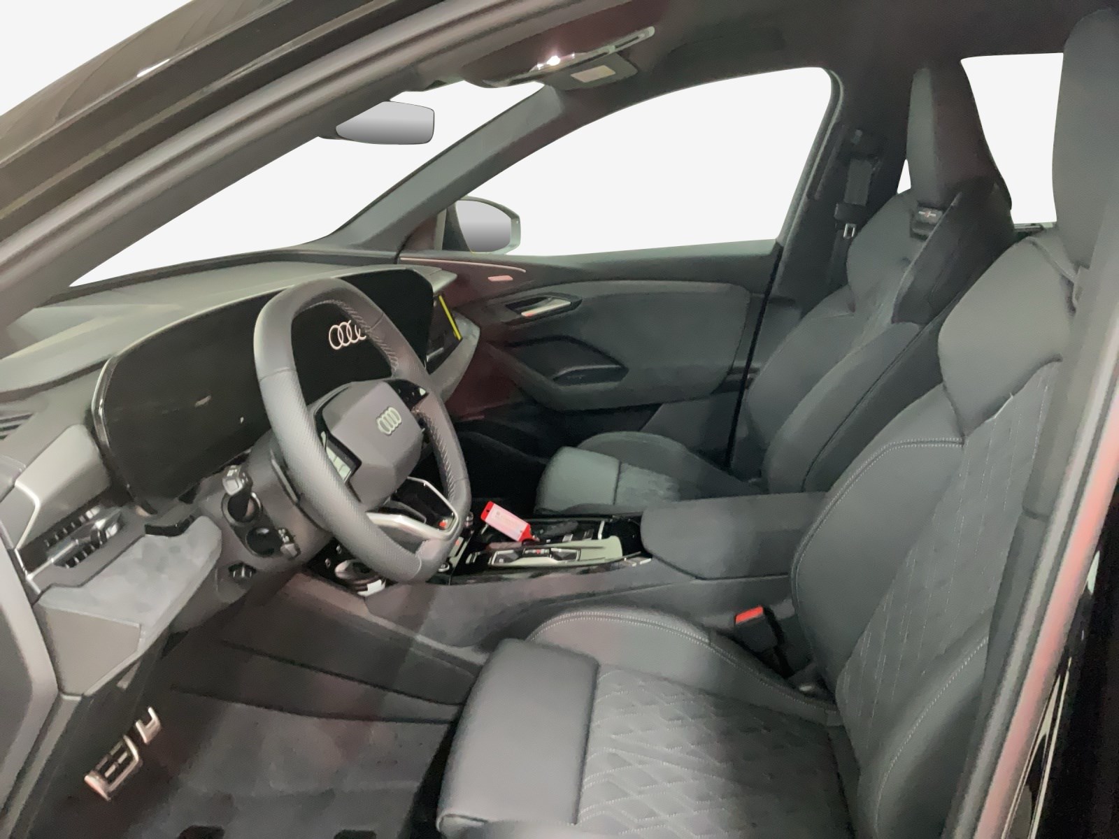 AUDI Q6 e-tron quattro-image-7
