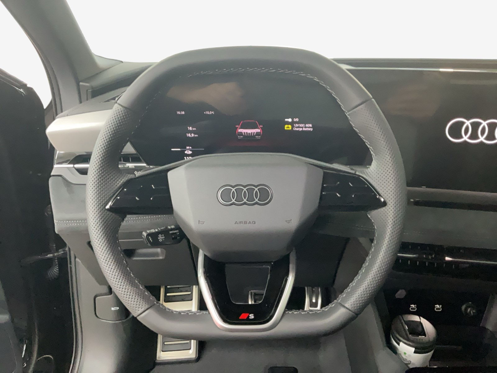 AUDI Q6 e-tron quattro-image-9