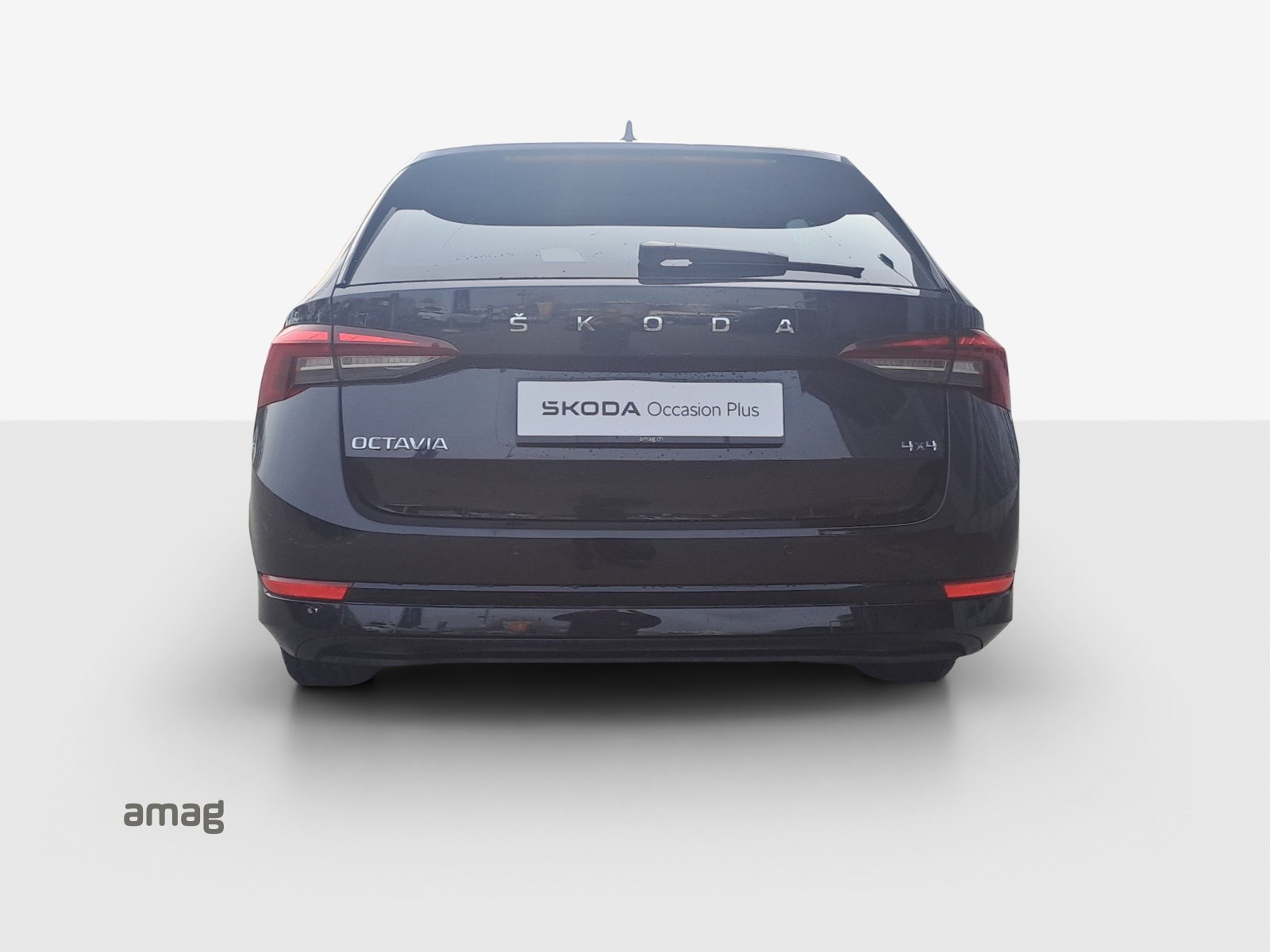 SKODA Octavia Combi 2.0 TSI Ambition DSG 4x4-showroom-element-3