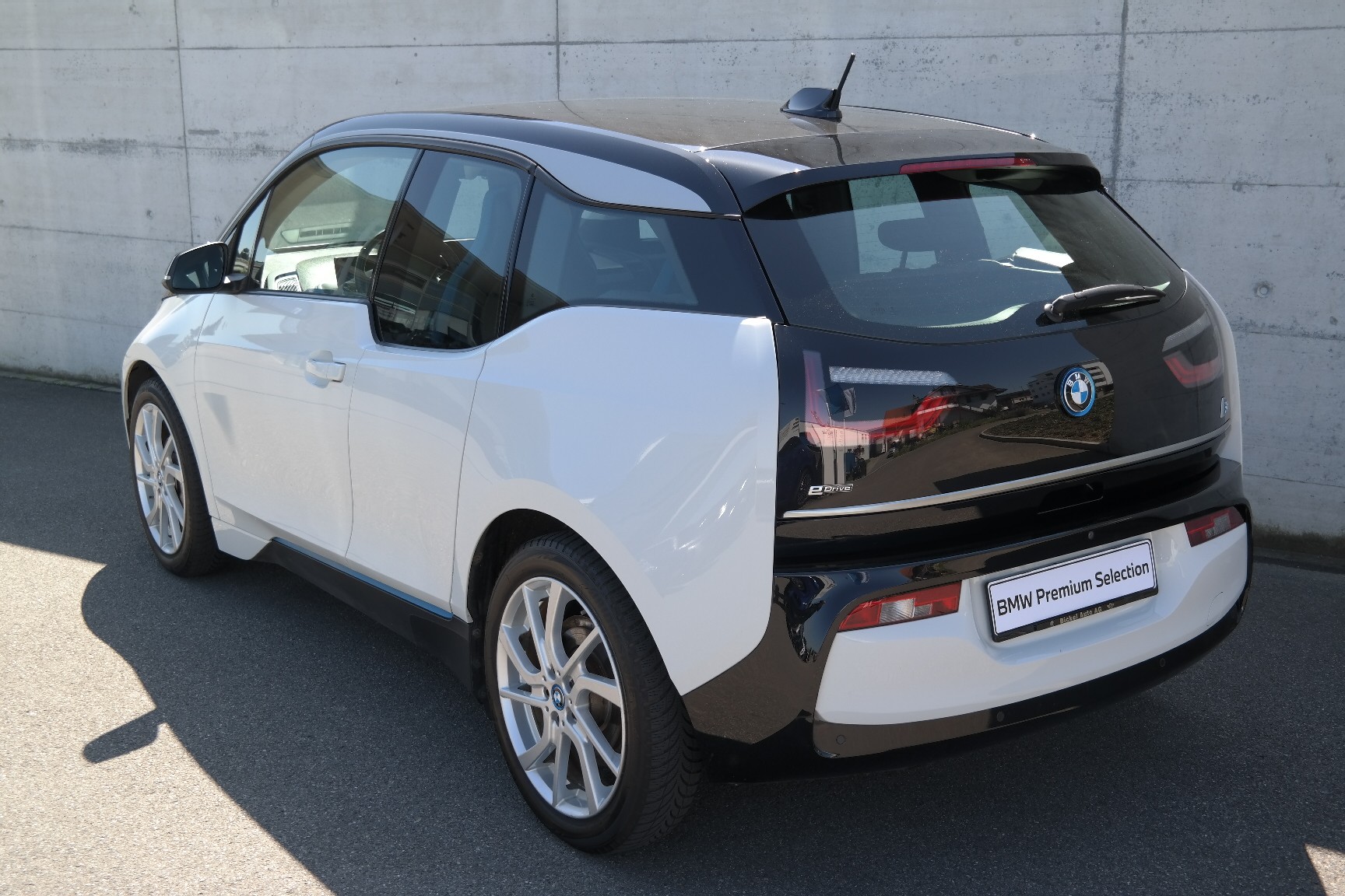 BMW i3 (120Ah)-showroom-element-2