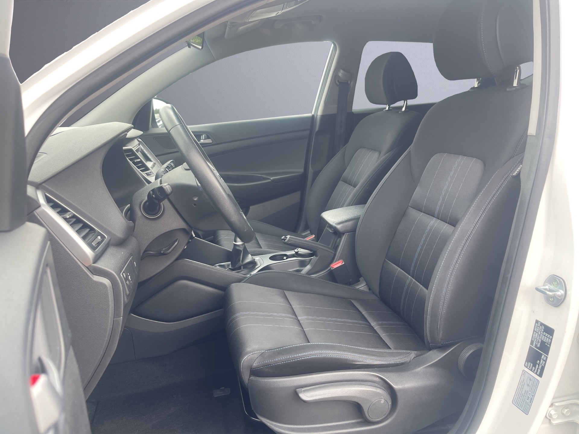 HYUNDAI Tucson 1.7 CRDI Origo 2WD-image-10