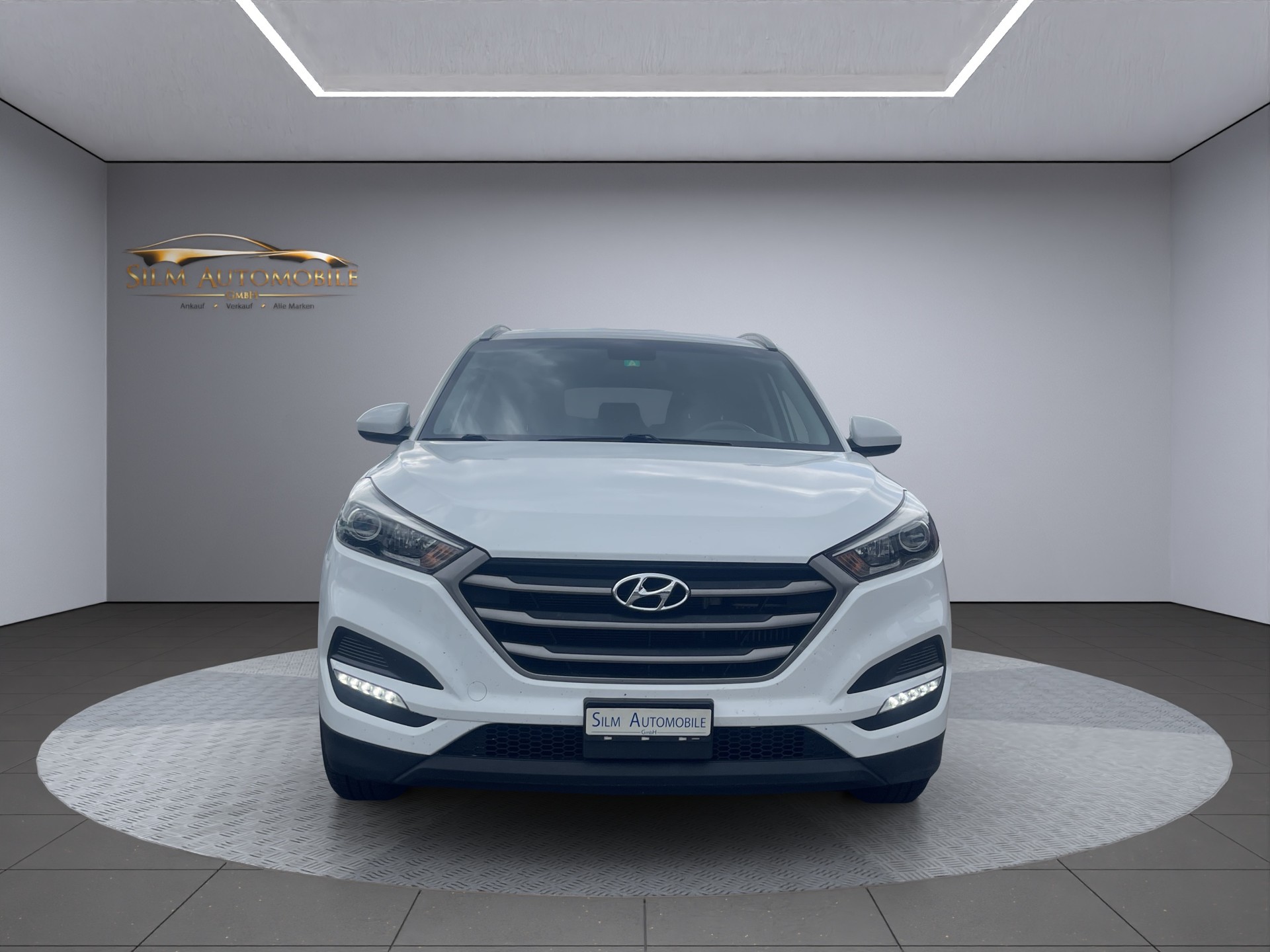 HYUNDAI Tucson 1.7 CRDI Origo 2WD-image-4