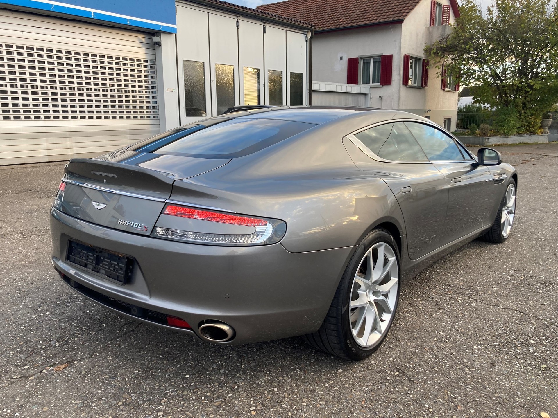 ASTON MARTIN Rapide S 5.9 V12 Touchtronic 3-image-4