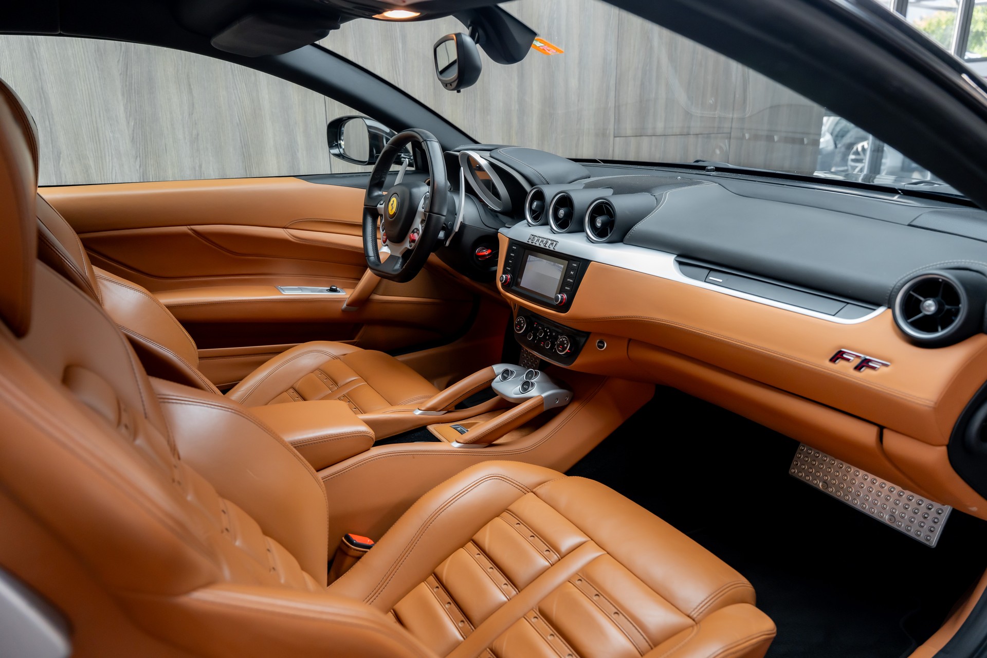 FERRARI FF Ferrari Power Garantie bis 07.26-showroom-element-2
