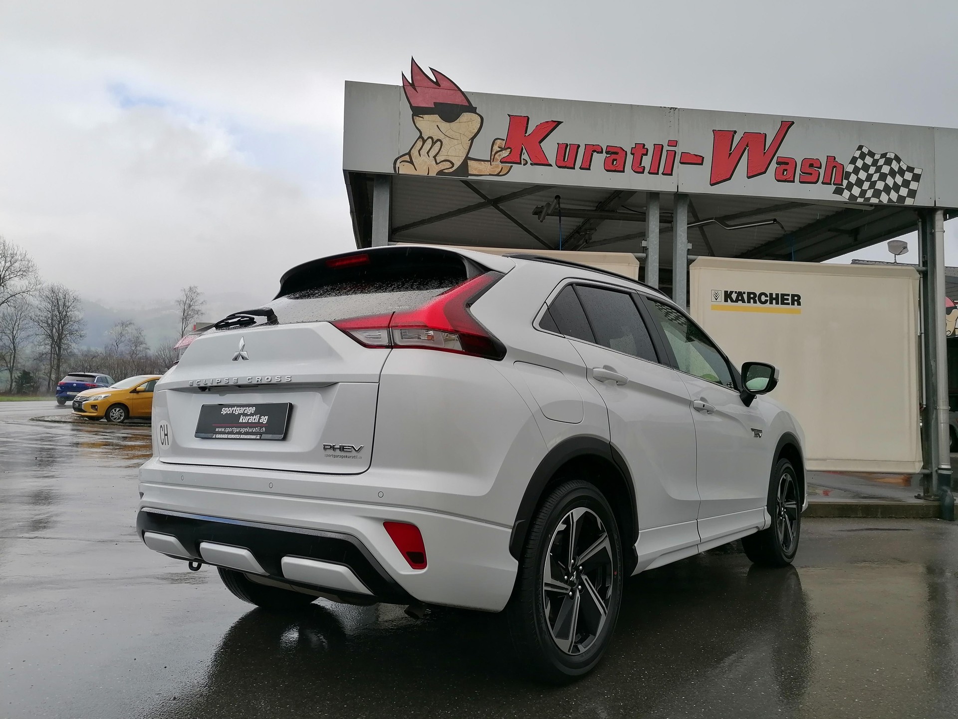 MITSUBISHI Eclipse Cross 2.4 PHEV Instyle+ 4x4 Edition-showroom-element-1