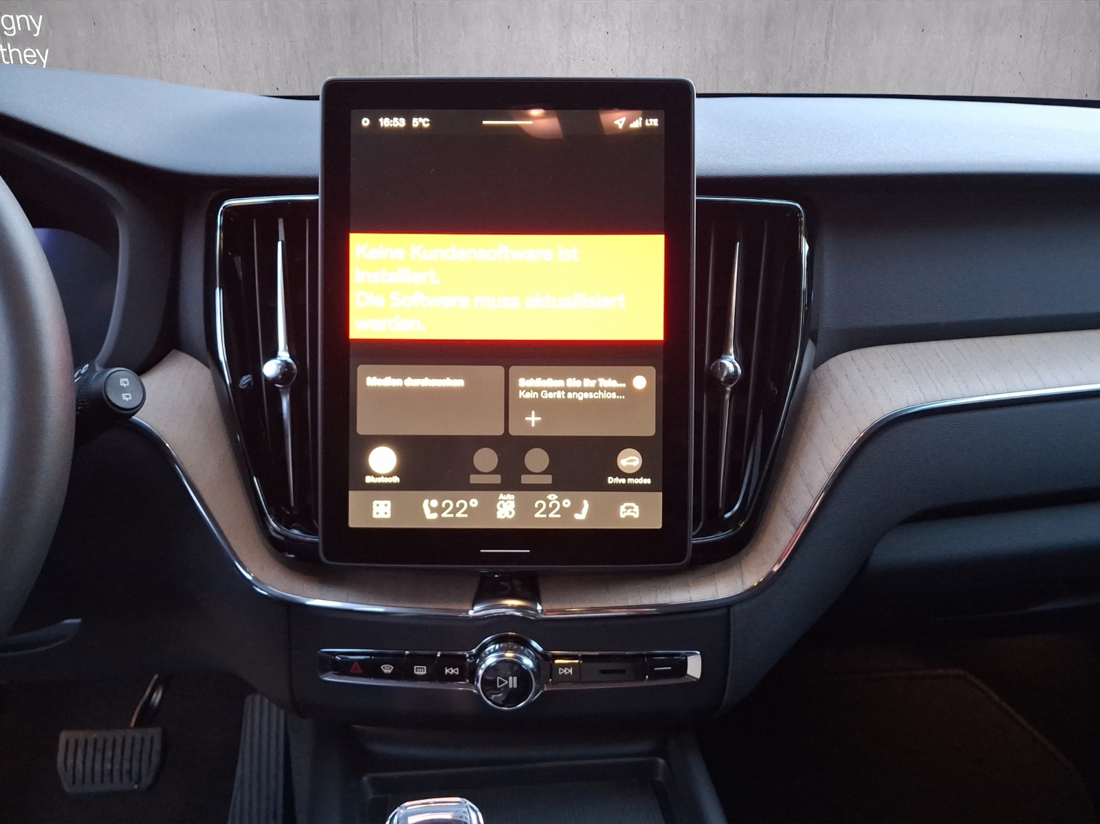 Image VOLVO XC60 XC60 T6 eAWD PluginHybrid Plus Dark Geartronic