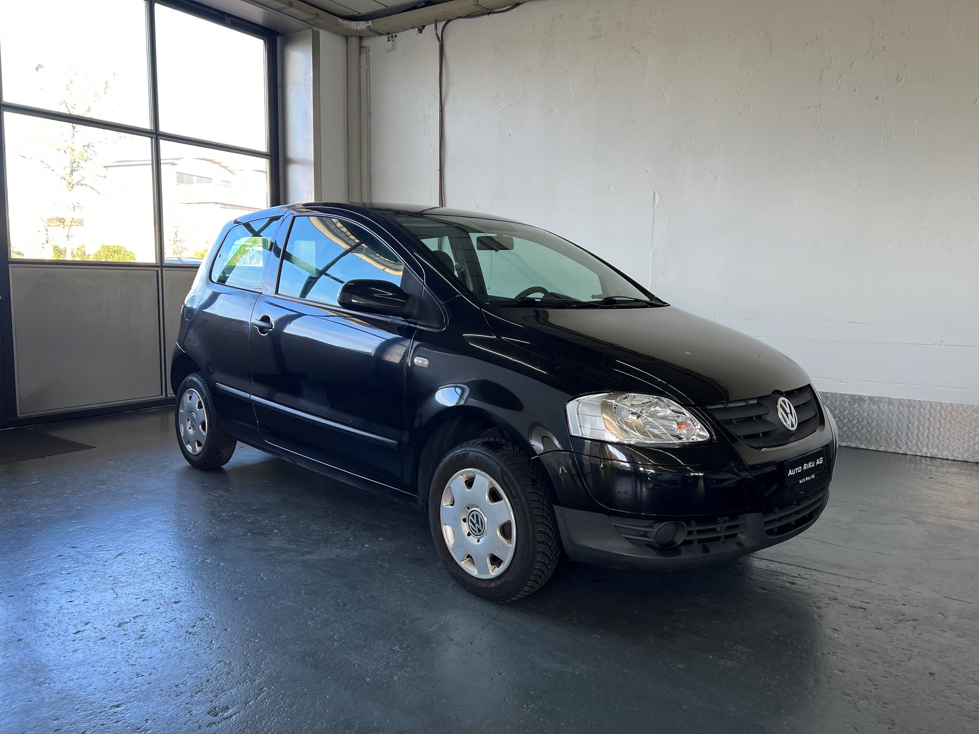 VW Fox 1.2-showroom-element-1