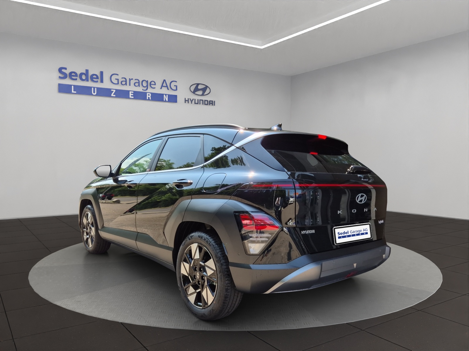 HYUNDAI Kona 1.6 GDi Hybrid Amplia-showroom-element-3