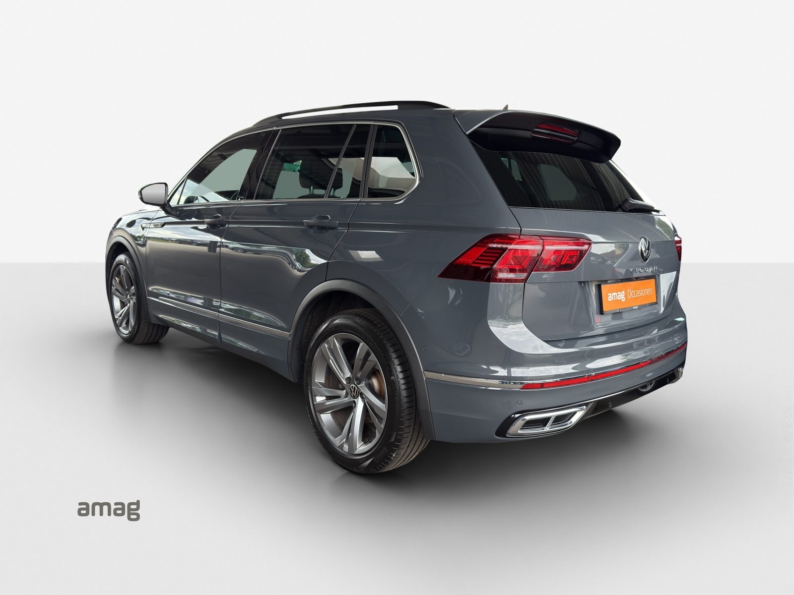 VW Tiguan 2.0TSI R-Line 4Motion DSG-showroom-element-2