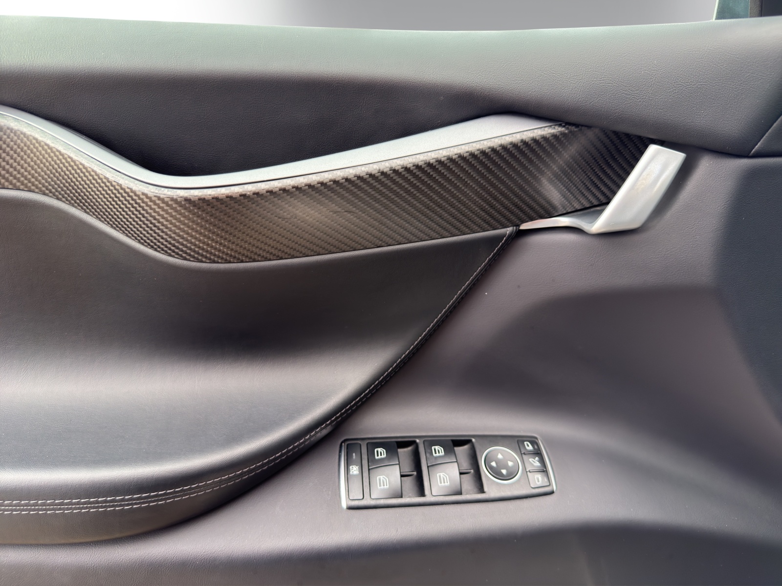 Image TESLA MODEL-X Model X Ludicrous + Performance