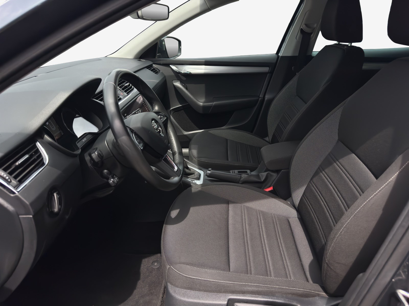 SKODA Octavia Combi 2.0 TSI Ambition 4x4 DSG-image-7