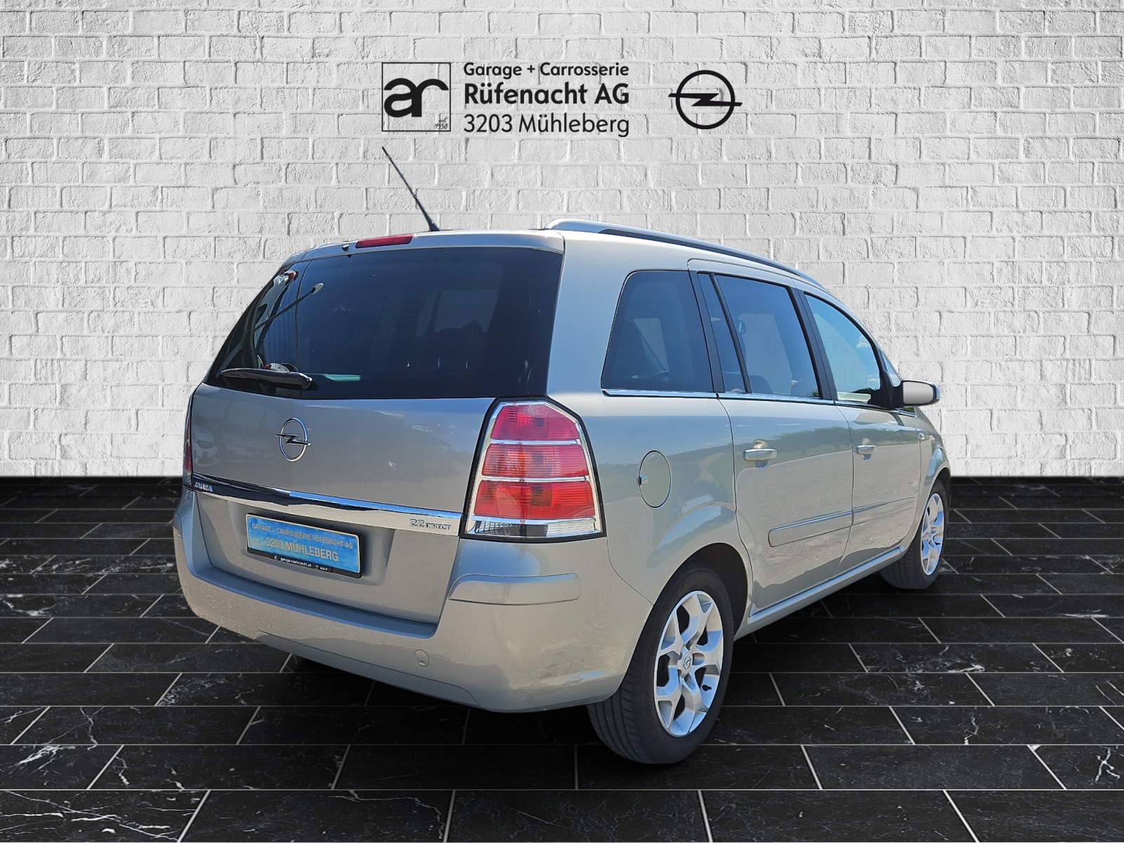 OPEL Zafira 2.2 16V Direct Cosmo-showroom-element-1