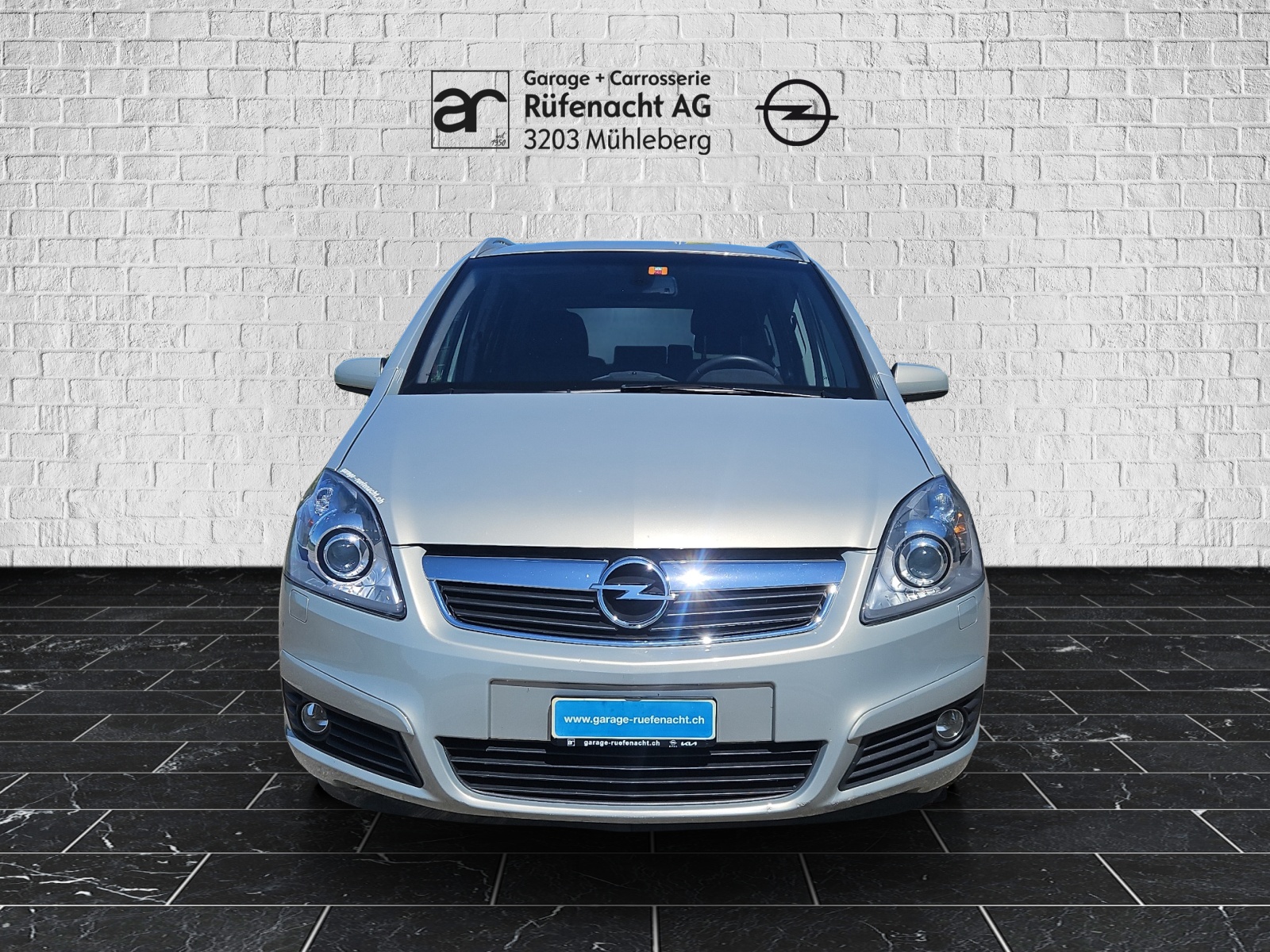 OPEL Zafira 2.2 16V Direct Cosmo-showroom-element-2