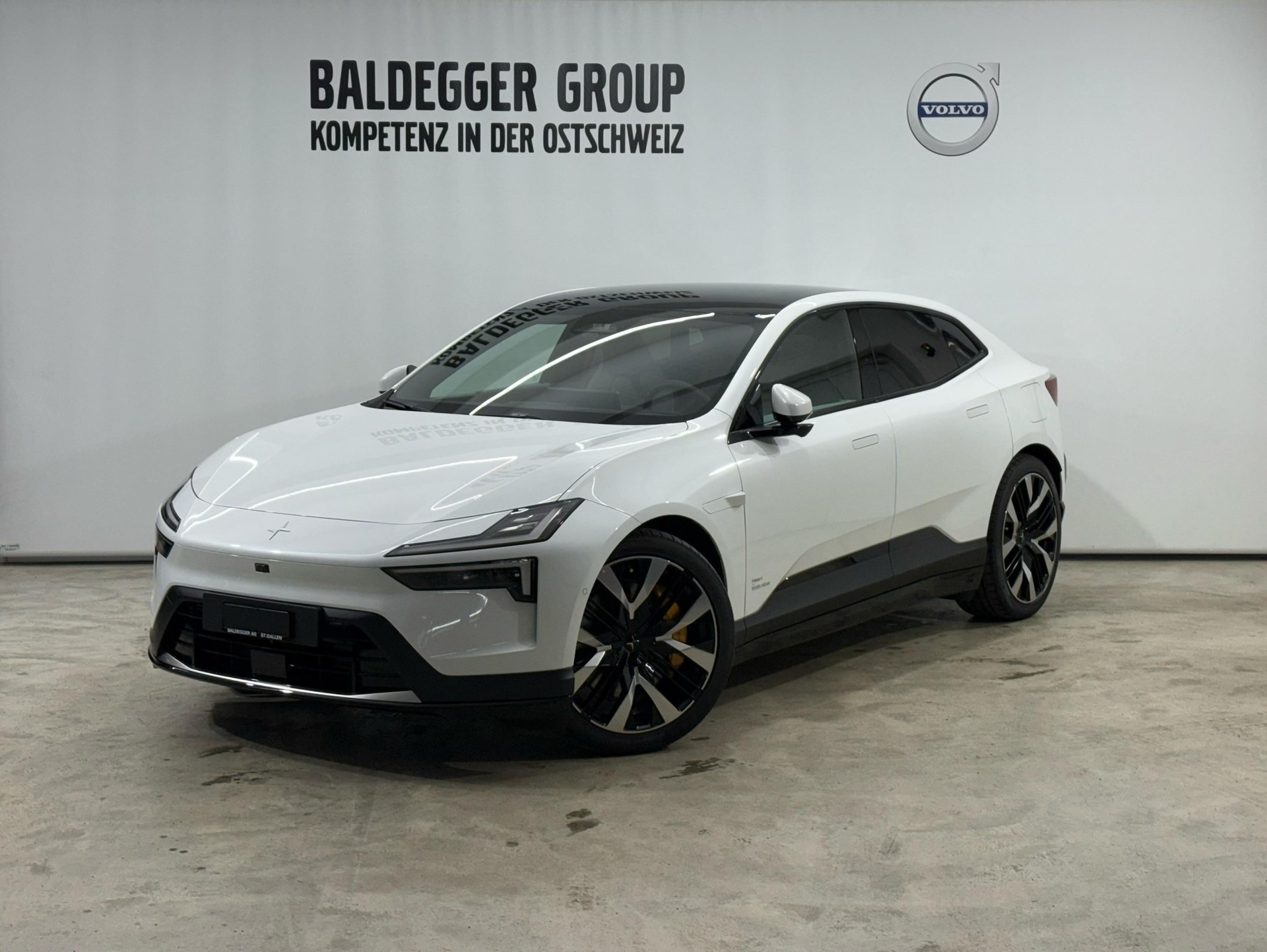 POLESTAR 4 Long Range Dual Motor