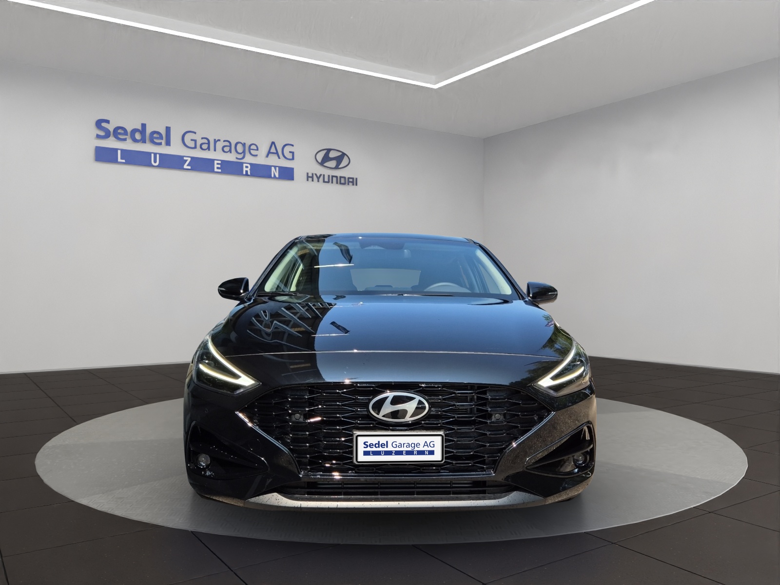 HYUNDAI i30 1.5 T-GDi Amplia-showroom-element-1