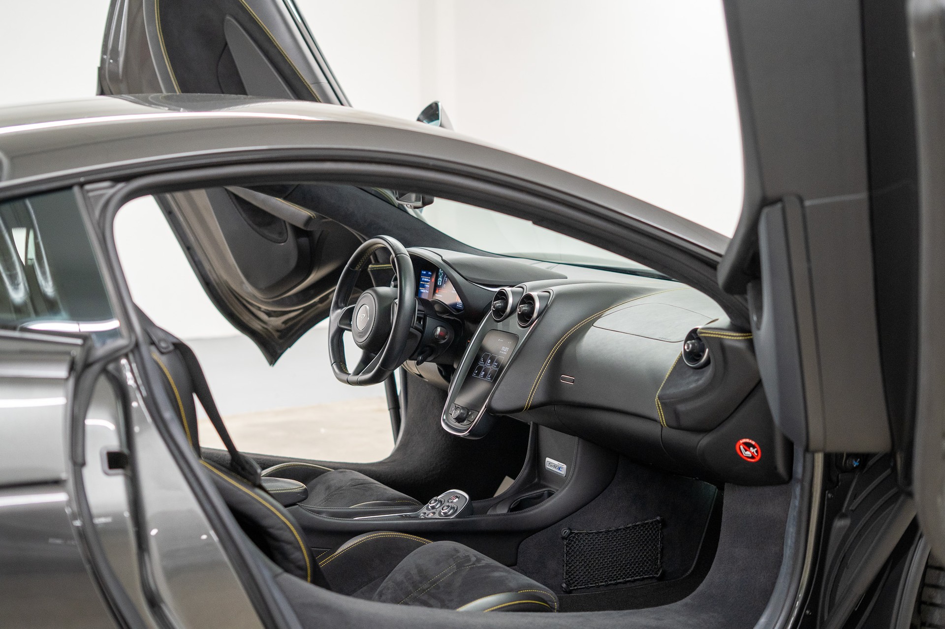 McLAREN 540C Coupé 3.8 V8 SSG-image-11